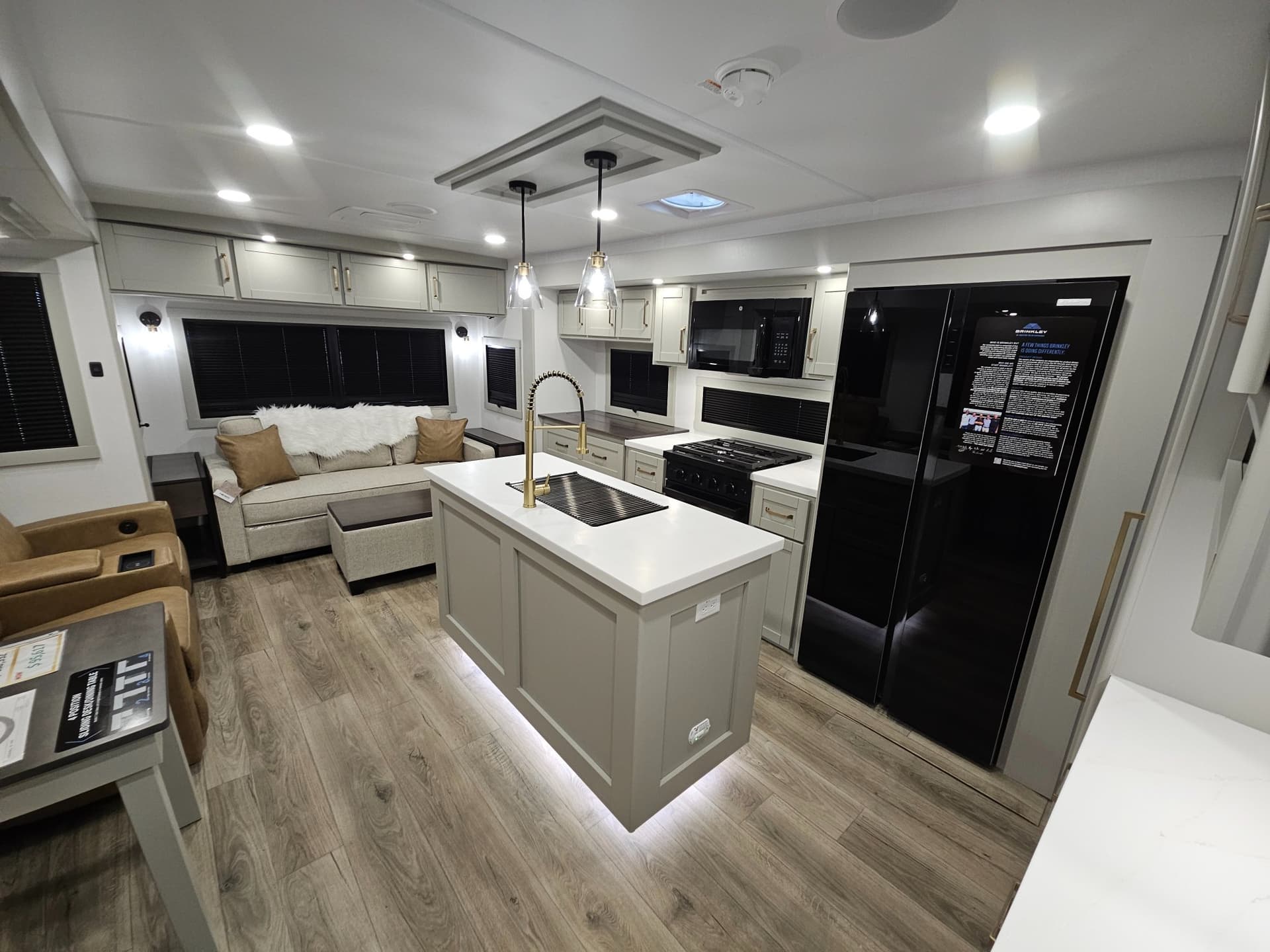 2026 Brinkley RV 2026 Brinkley RV Model Z - thumbnail 5