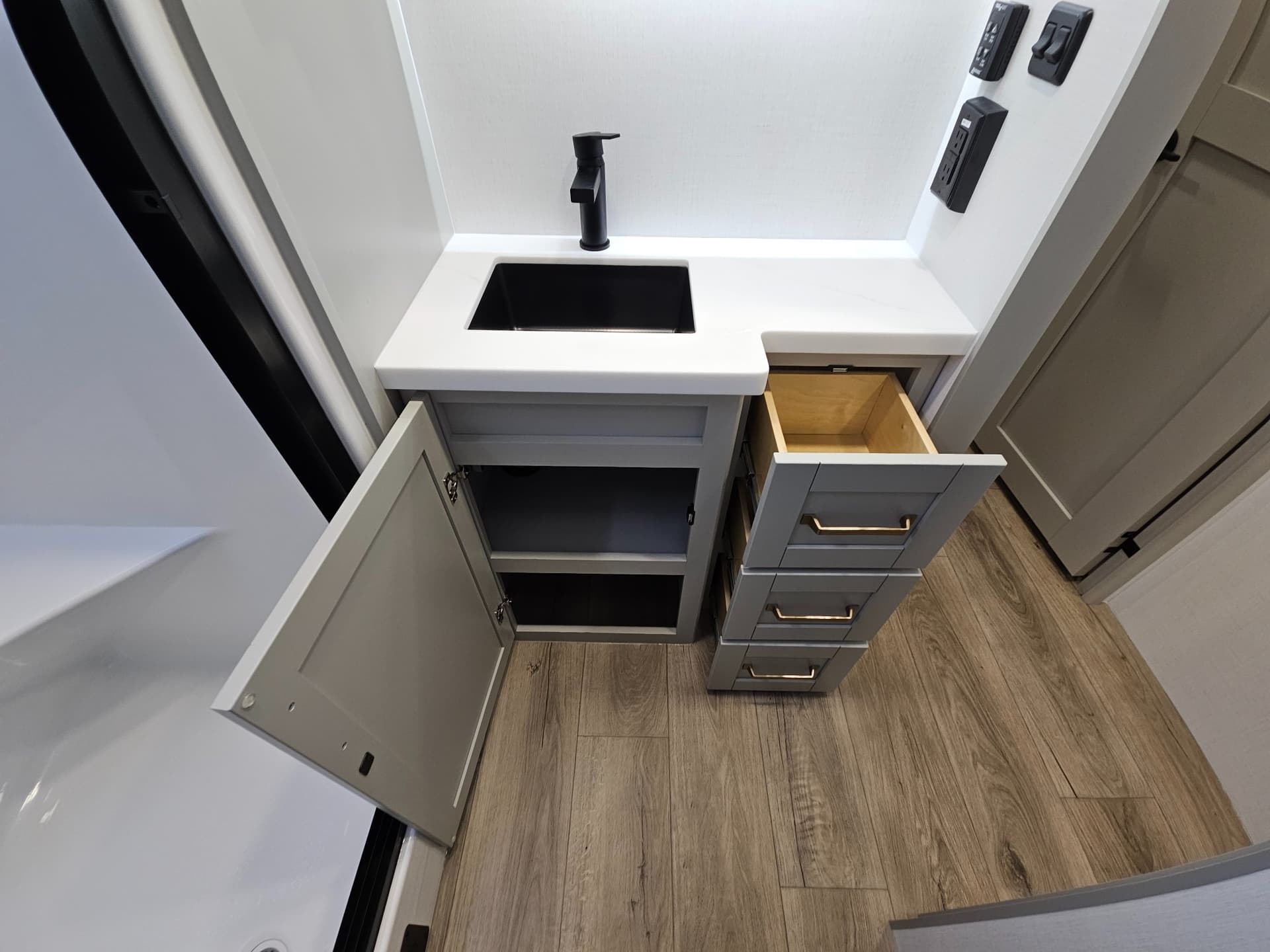 2026 Brinkley RV 2026 Brinkley RV Model Z - thumbnail 27