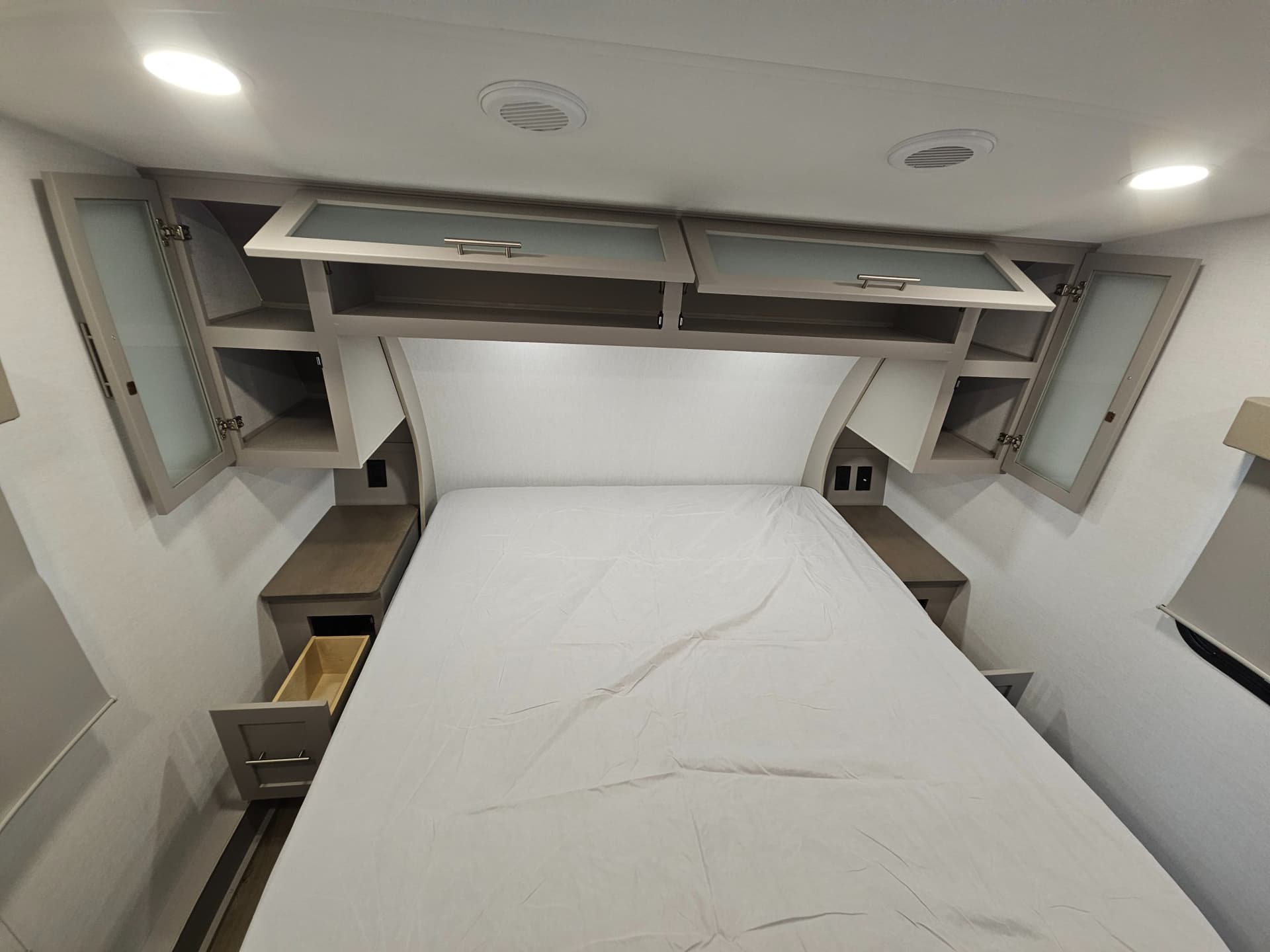 2026 Alliance RV 2026 Alliance RV Avenue - thumbnail 33