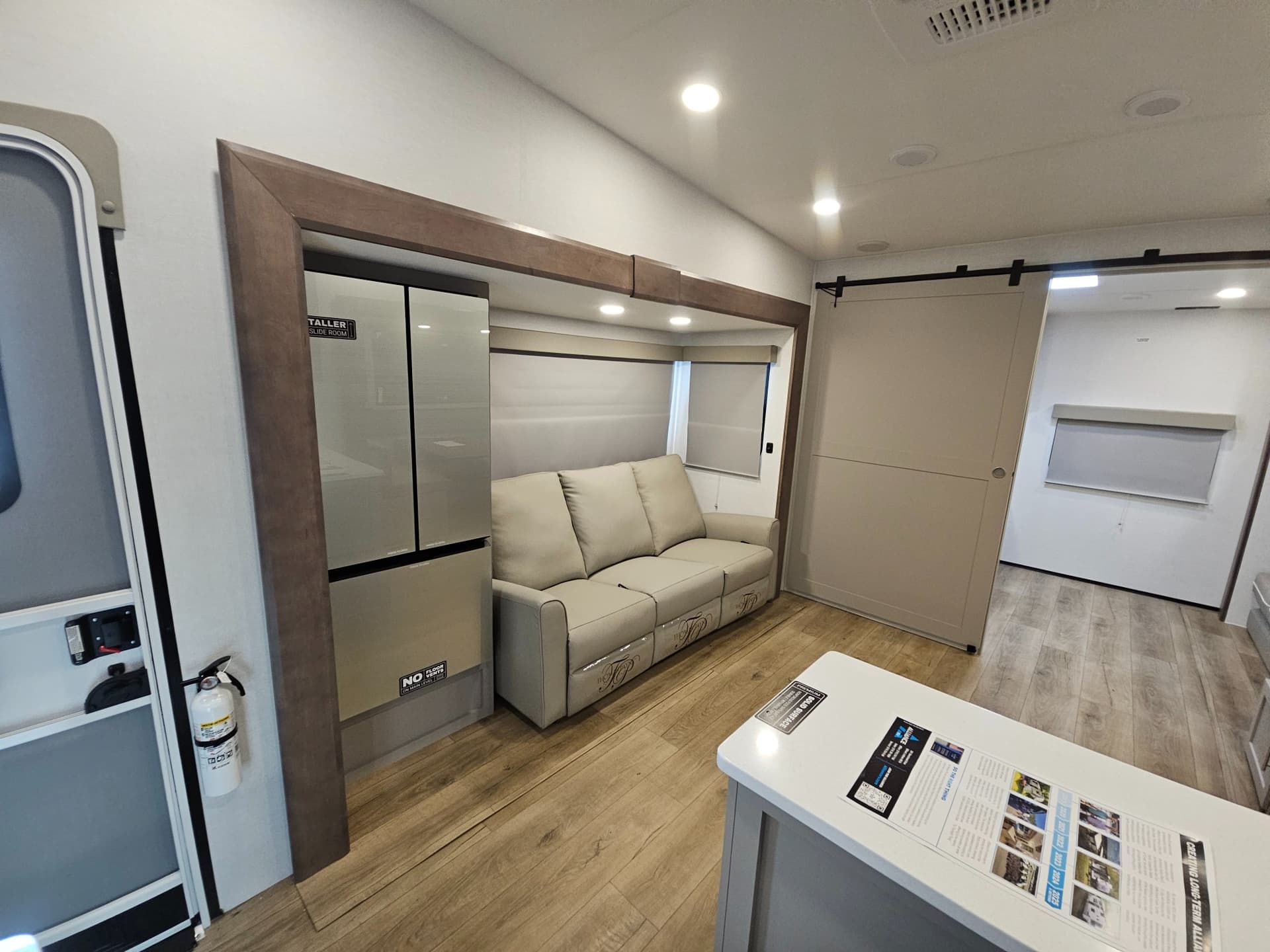 2026 Alliance RV 2026 Alliance RV Avenue - thumbnail 7