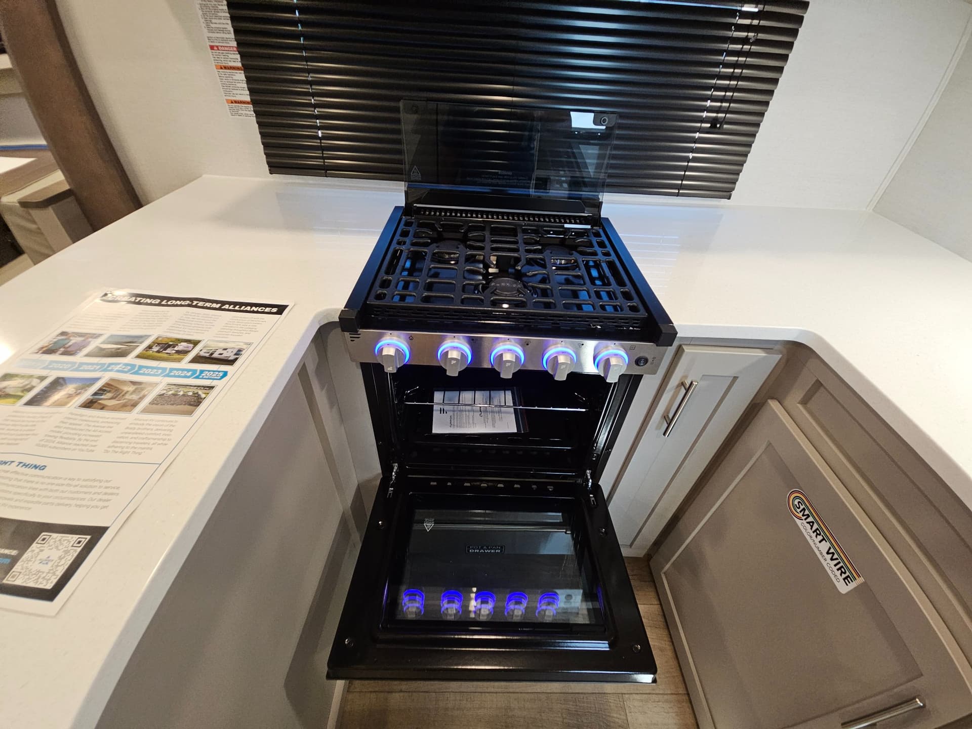 2026 Alliance RV 2026 Alliance RV Avenue - thumbnail 15