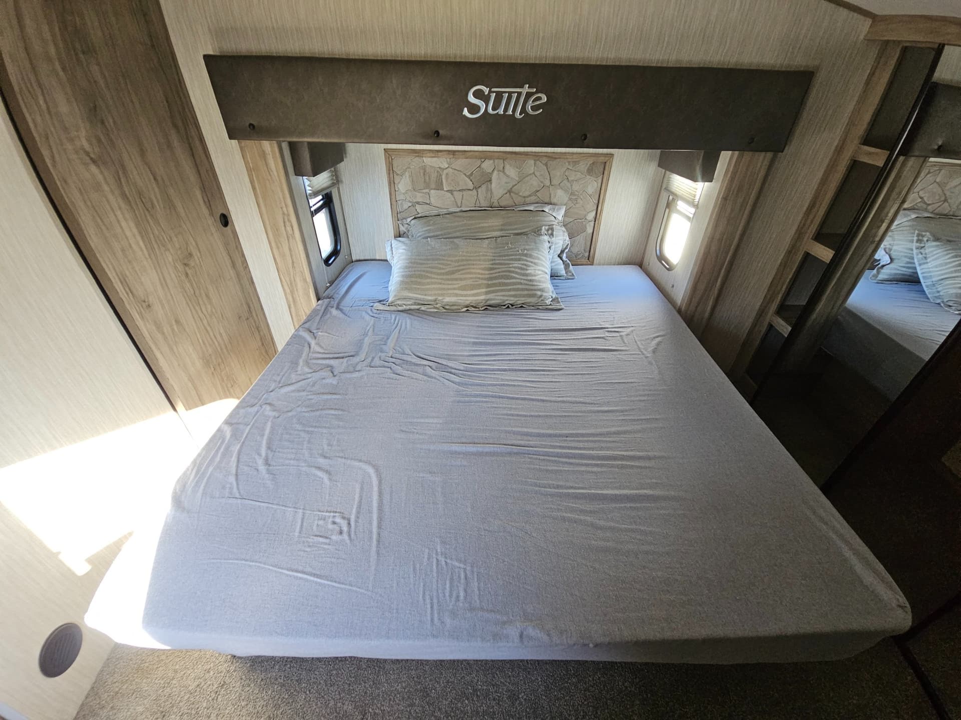 2021 Forest River 2021 Forest River Cherokee Arctic Wolf - thumbnail 27