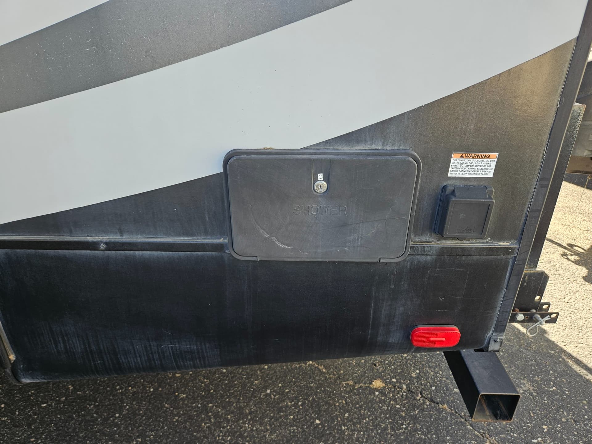 2021 Forest River 2021 Forest River Cherokee Arctic Wolf - thumbnail 42