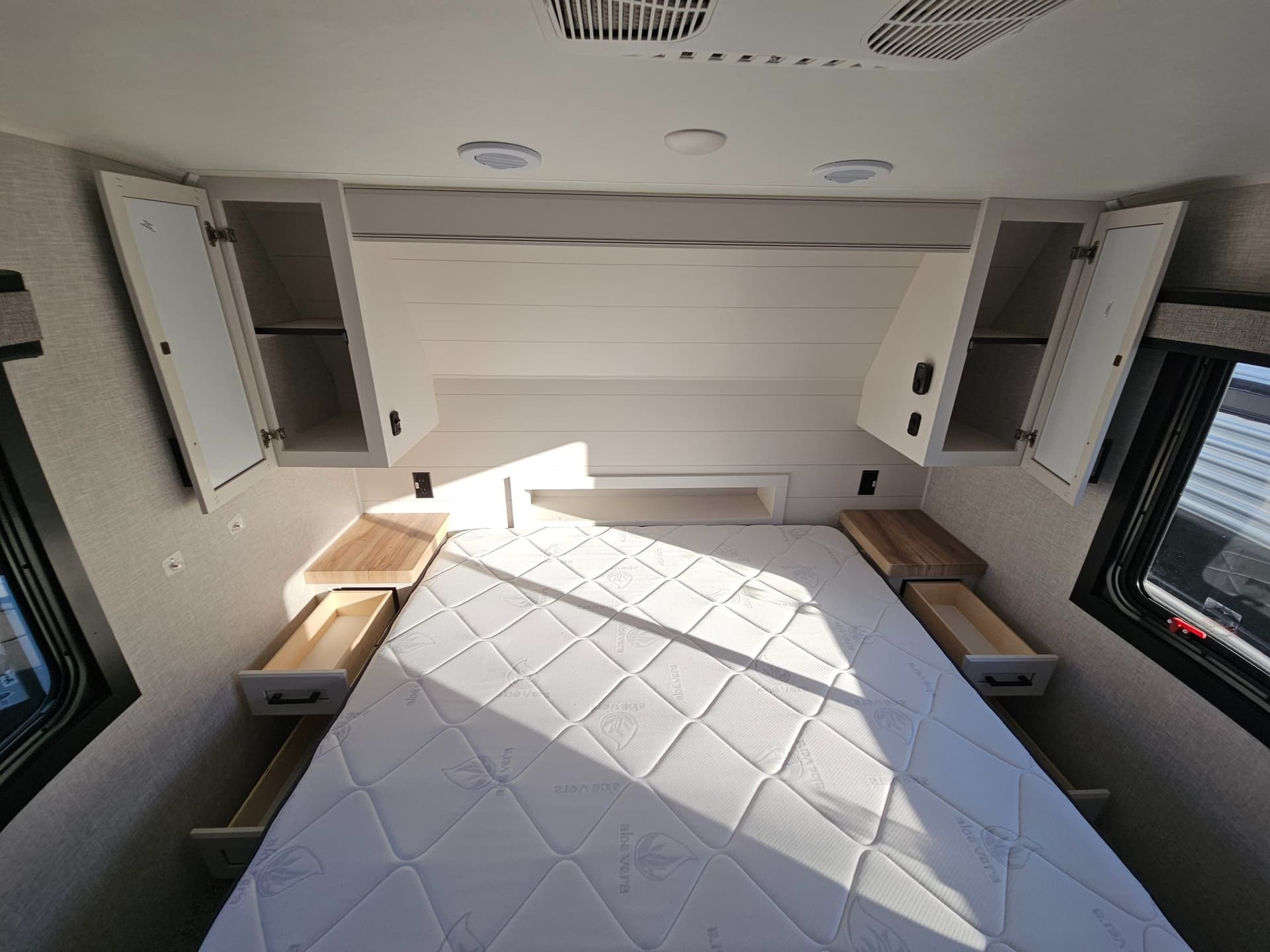 2025 Jayco 2025 Jayco Eagle HT - thumbnail 33