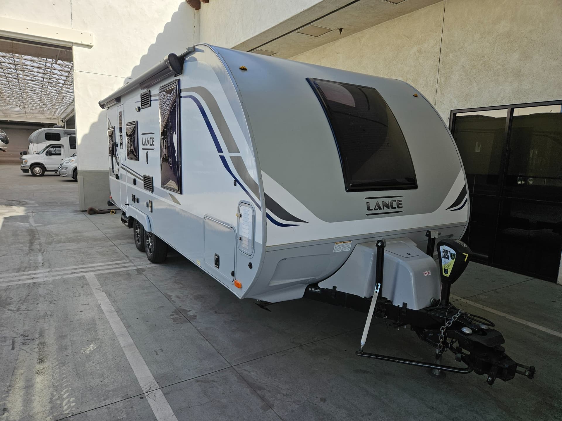 2020 LANCE LANCE 2075