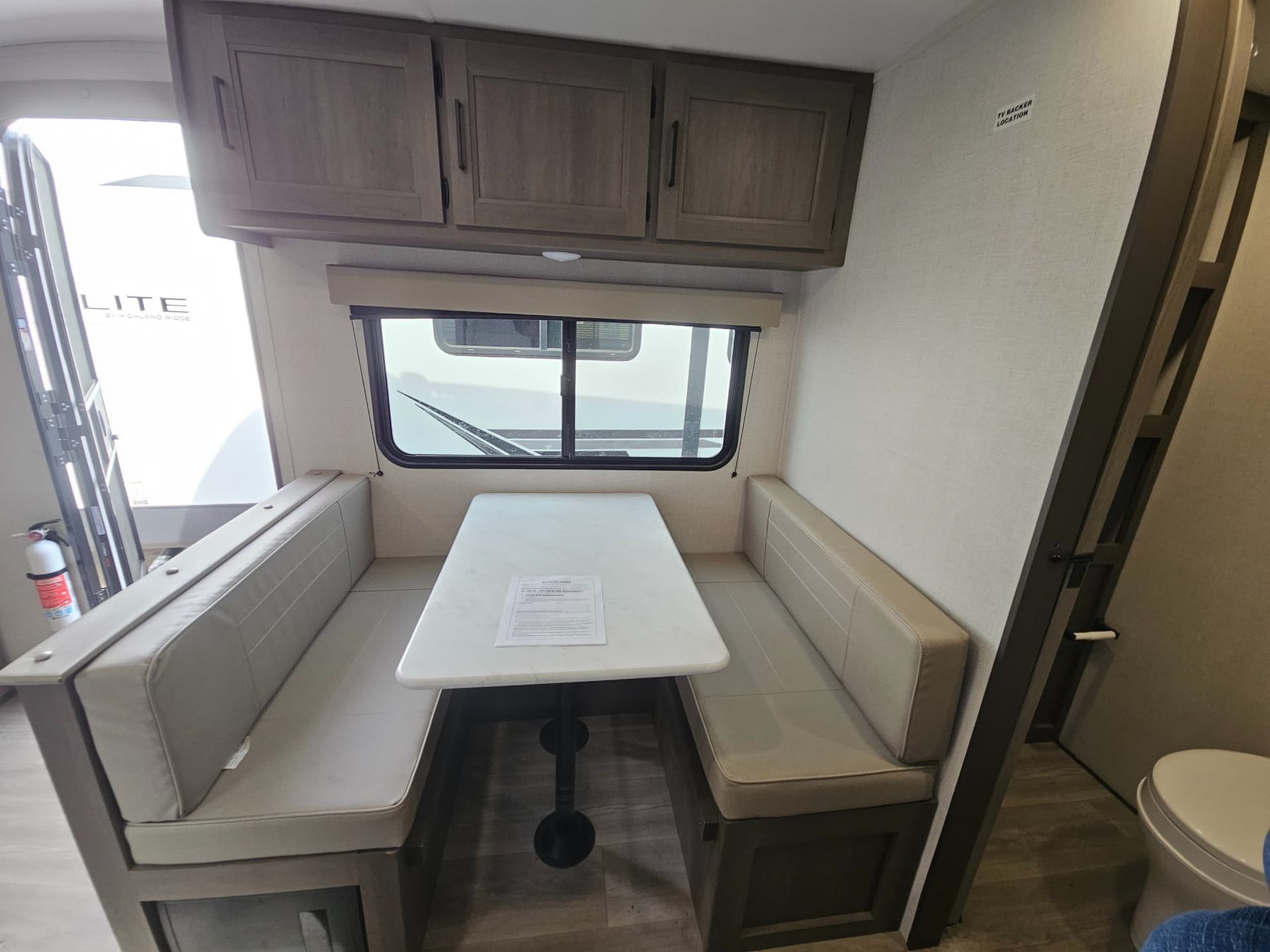 2025 Grand Design 2025 Grand Design Transcend - thumbnail 5