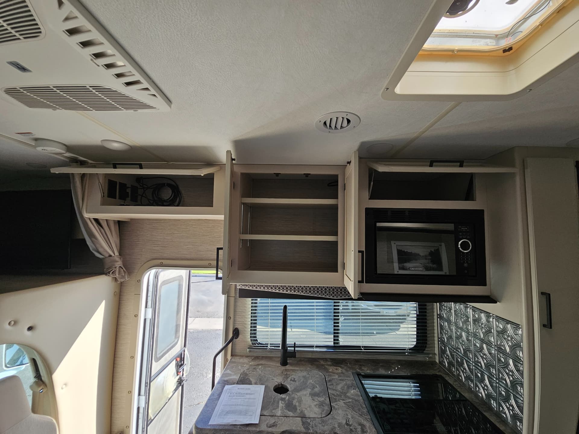 2021 Thor Motor Coach 2021 Thor Motor Coach Four Winds - thumbnail 14