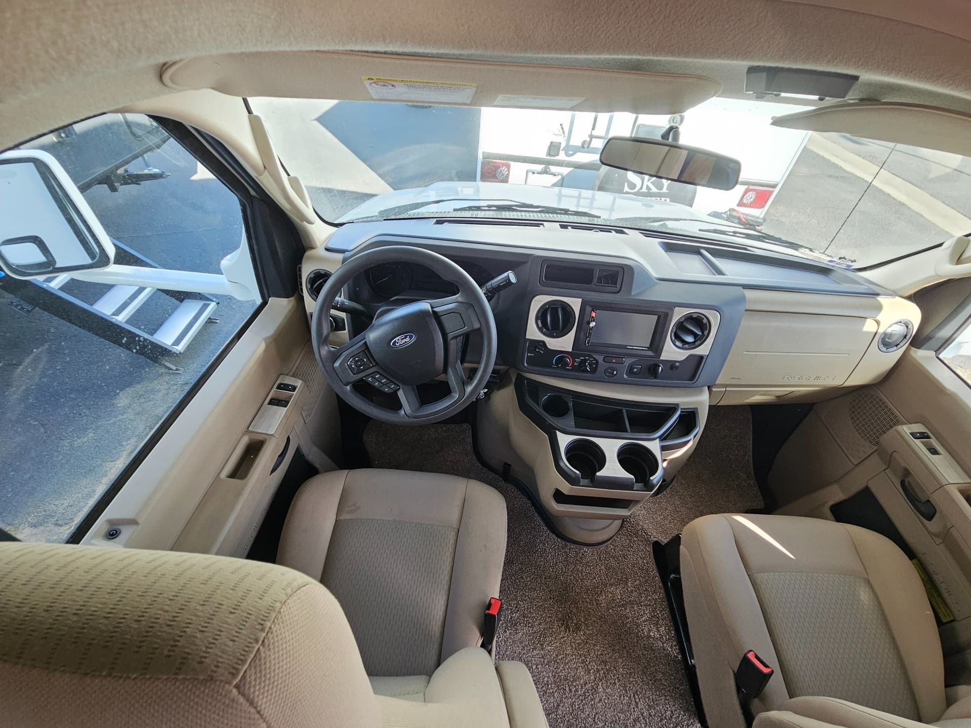 2021 Thor Motor Coach 2021 Thor Motor Coach Four Winds - thumbnail 38