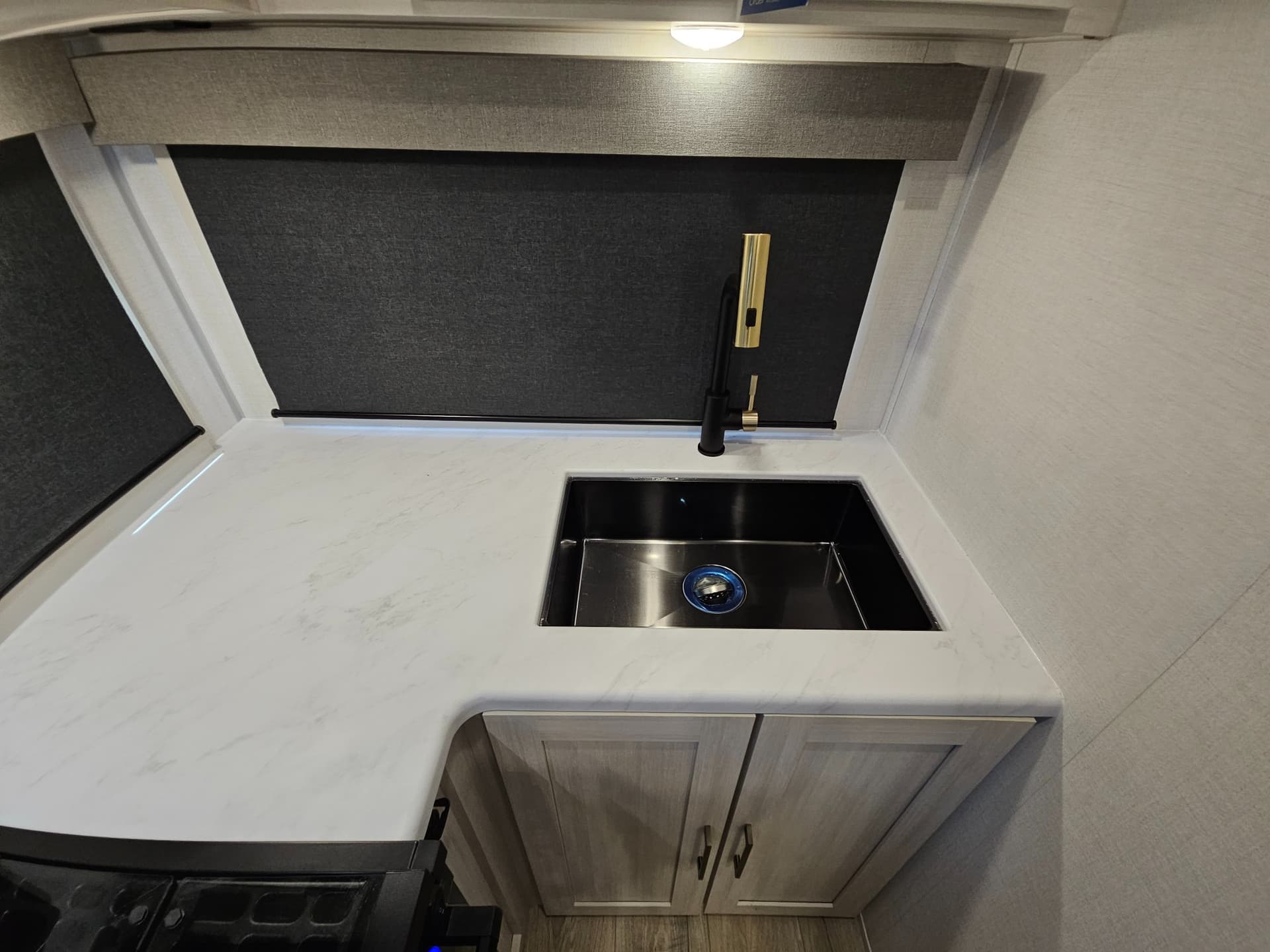 2026 Forest River 2026 Forest River Surveyor Legend - thumbnail 21