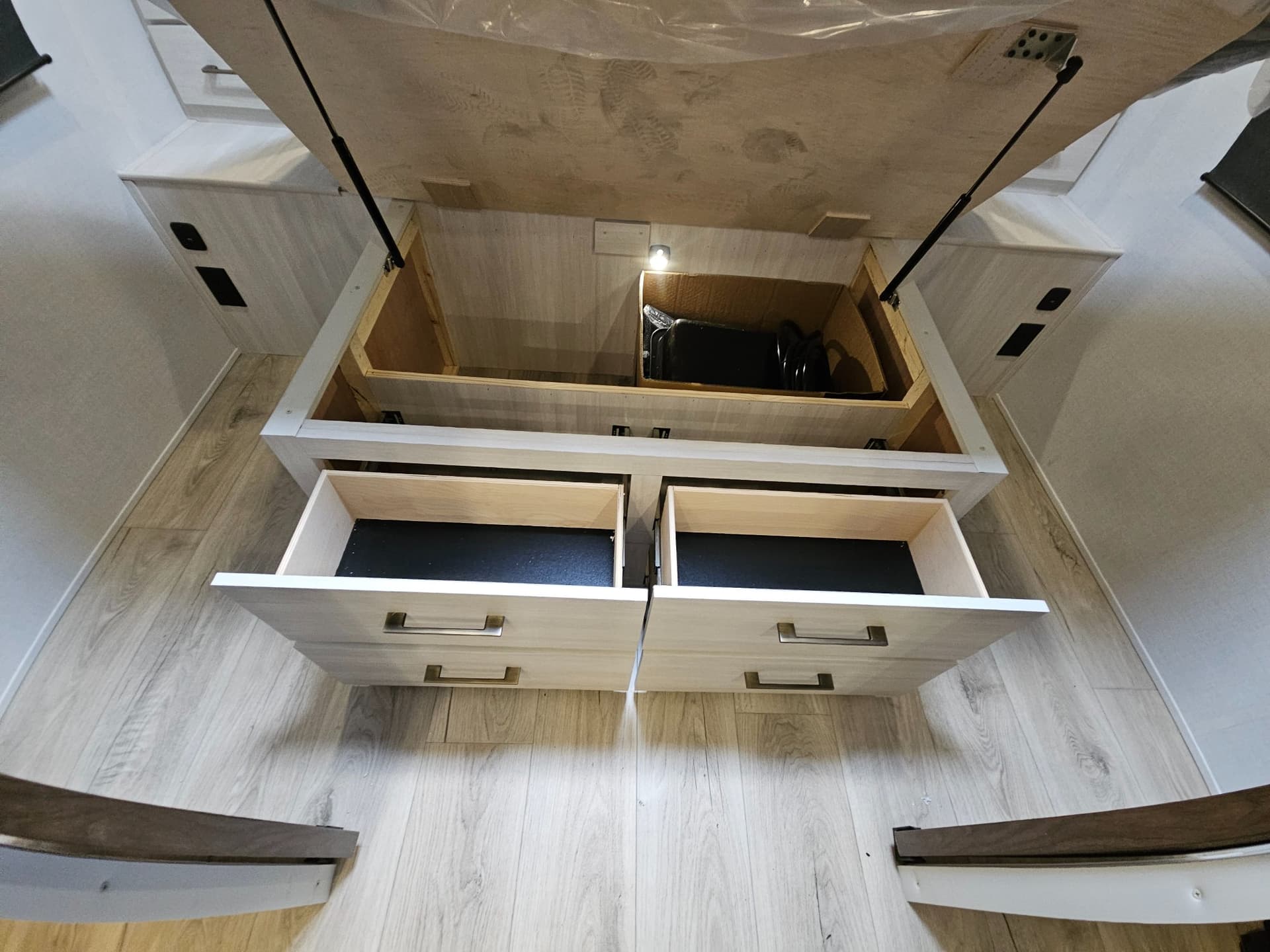 2026 FOREST RIVER 2026 FOREST RIVER SURVEYOR - thumbnail 25