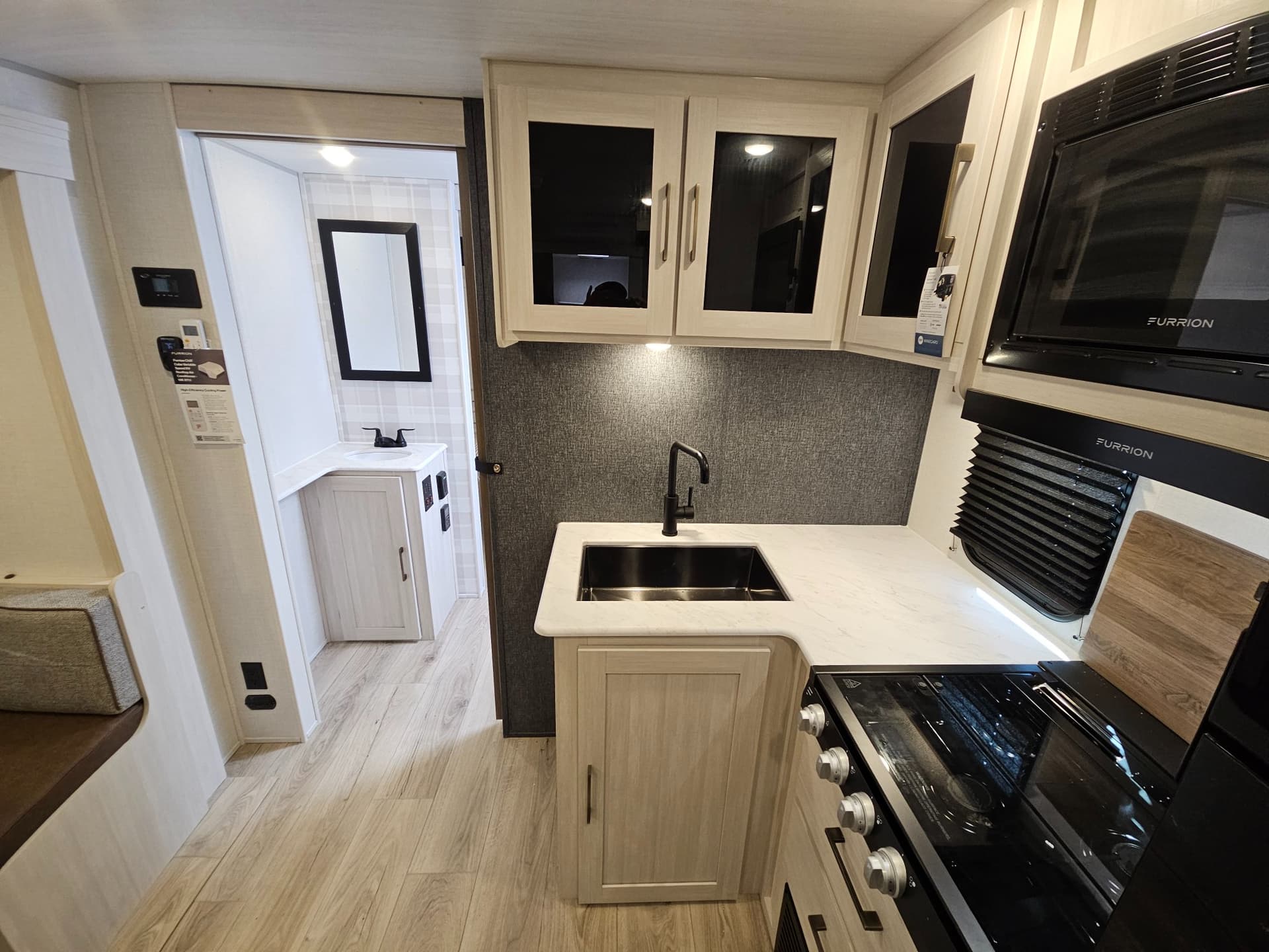 2026 Forest River RV 2026 Forest River RV Surveyor Camp Series - thumbnail 9