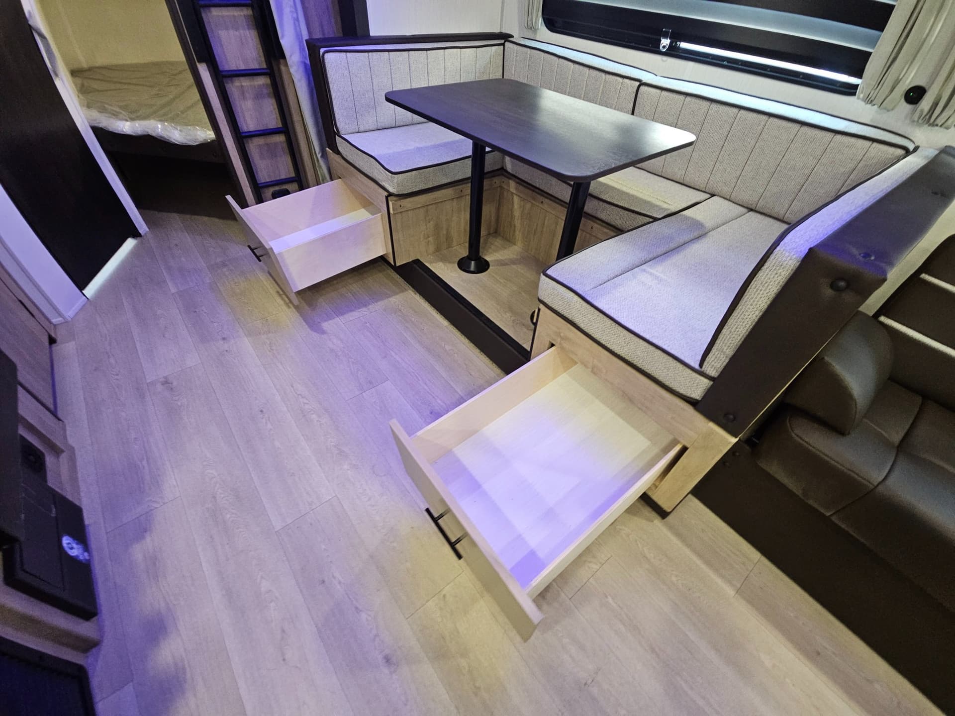 2026 FOREST RIVER 2026 FOREST RIVER CHEROKEE - thumbnail 8