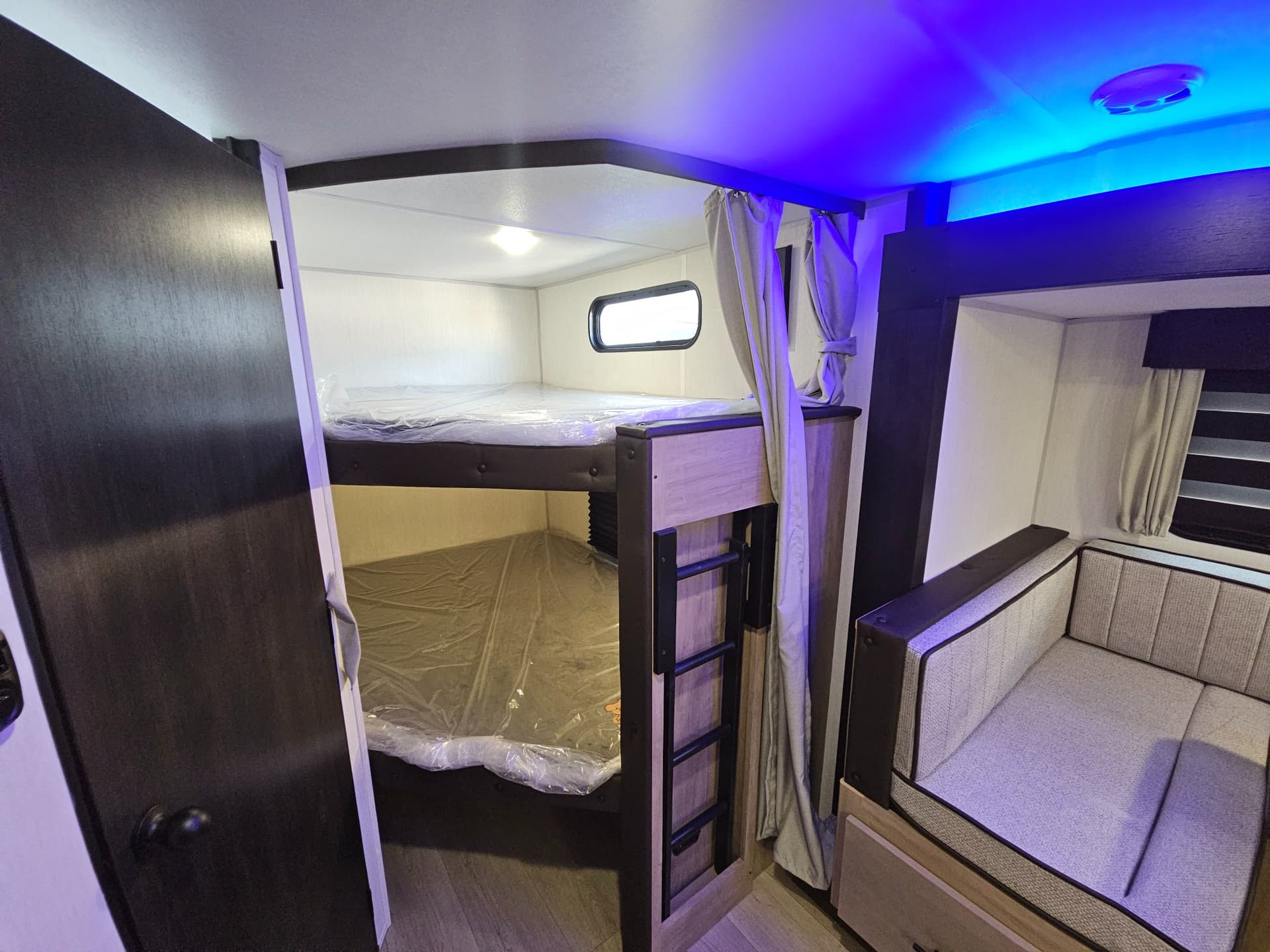 2026 FOREST RIVER 2026 FOREST RIVER CHEROKEE - thumbnail 9