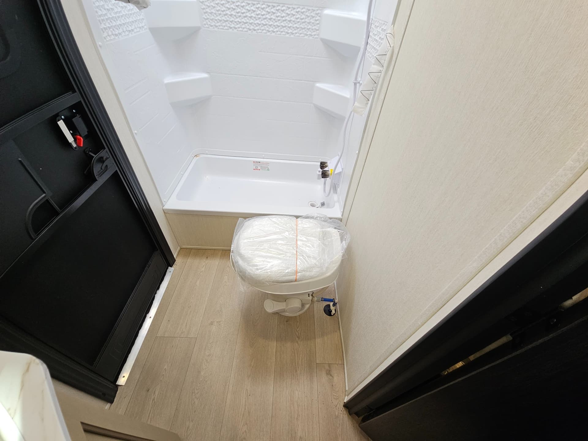 2026 FOREST RIVER 2026 FOREST RIVER CHEROKEE - thumbnail 24