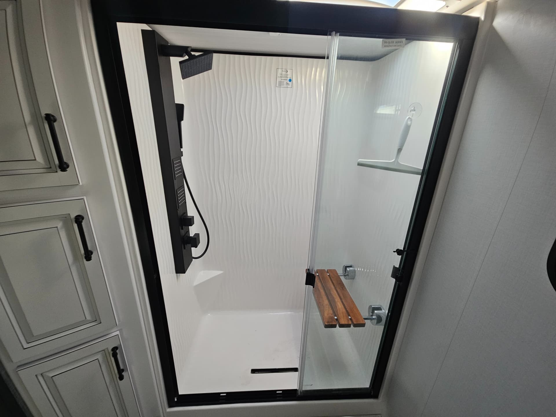 2024 Keystone RV 2024 Keystone RV Montana - thumbnail 30