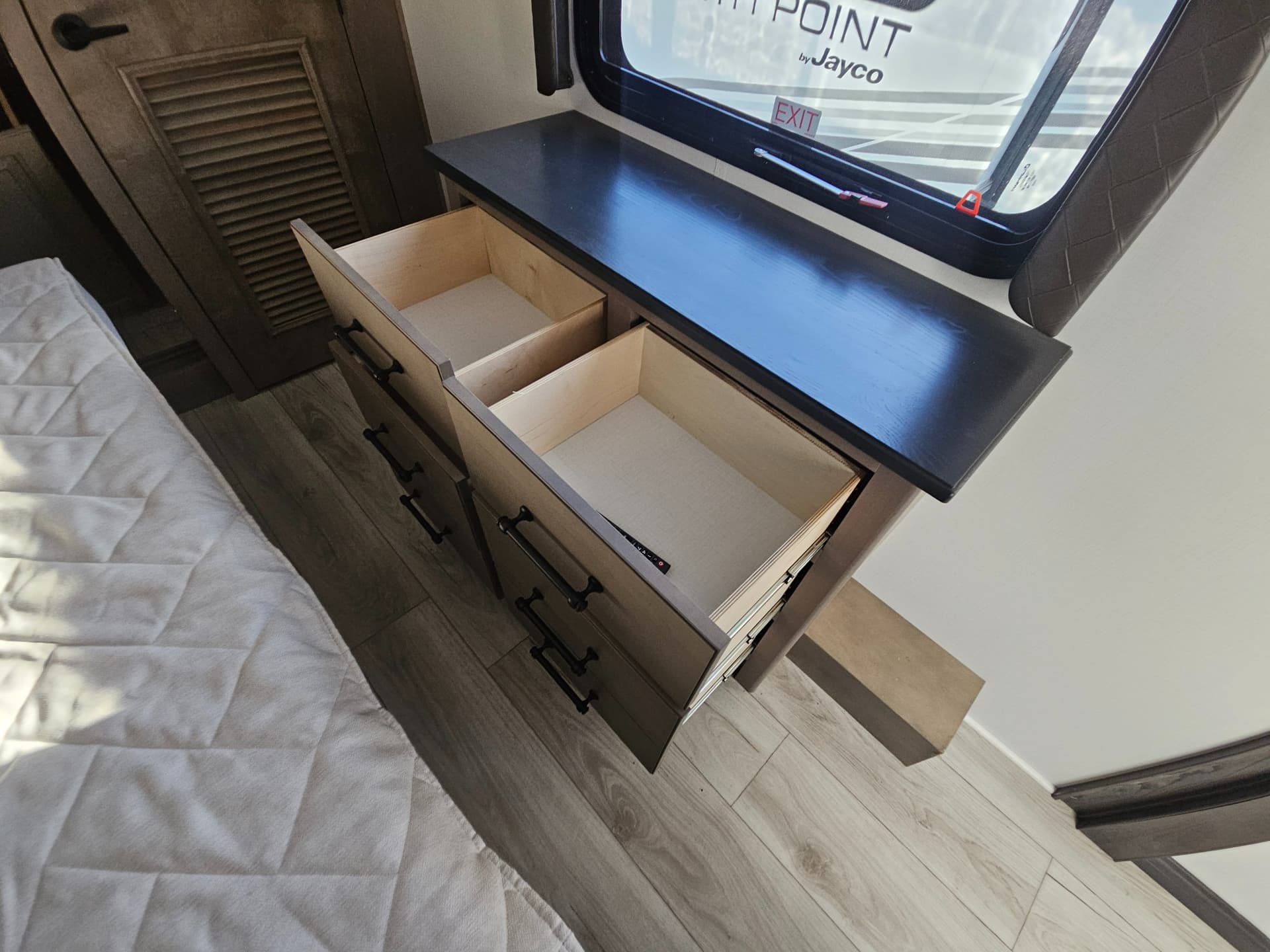 2024 Keystone RV 2024 Keystone RV Montana - thumbnail 41