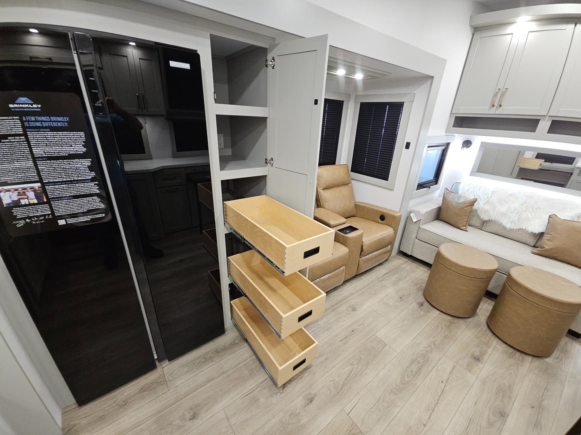 2026 Brinkley RV 2026 Brinkley RV Model Z - thumbnail 17