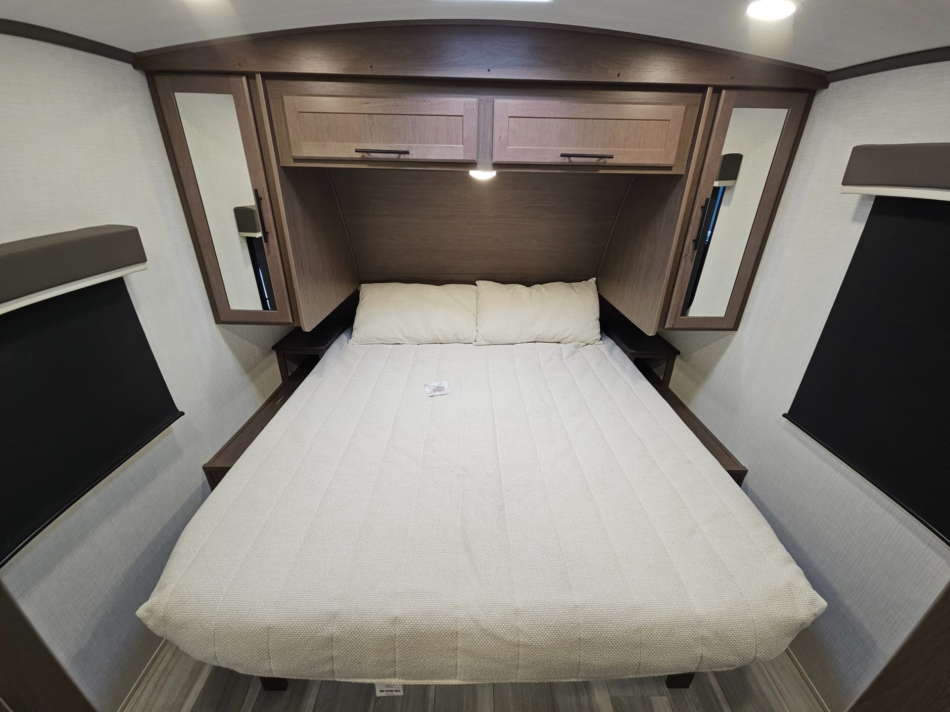 2026 Keystone RV 2026 Keystone RV Cougar Half-Ton - thumbnail 17