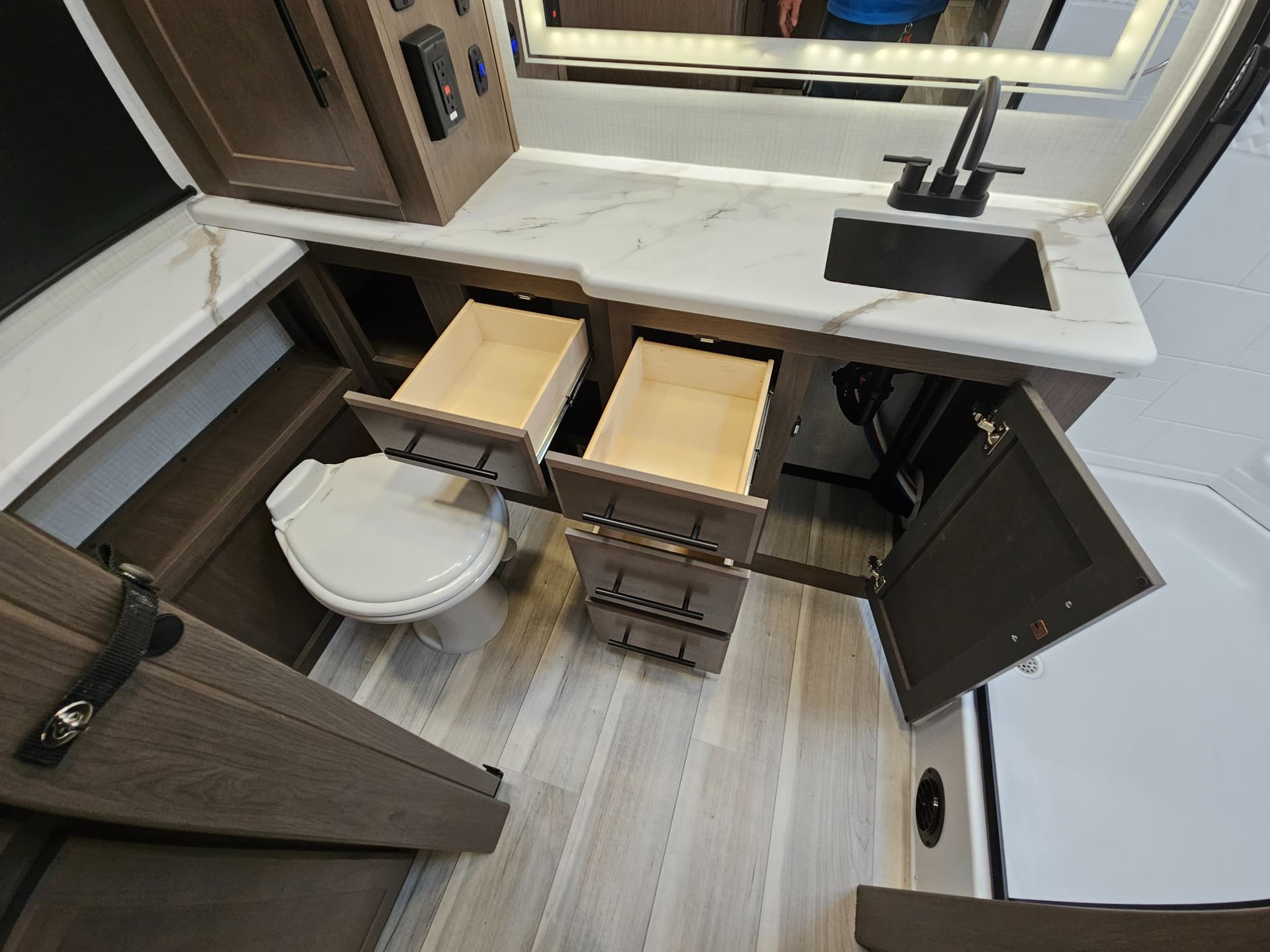 2026 Keystone RV 2026 Keystone RV Cougar Half-Ton - thumbnail 25