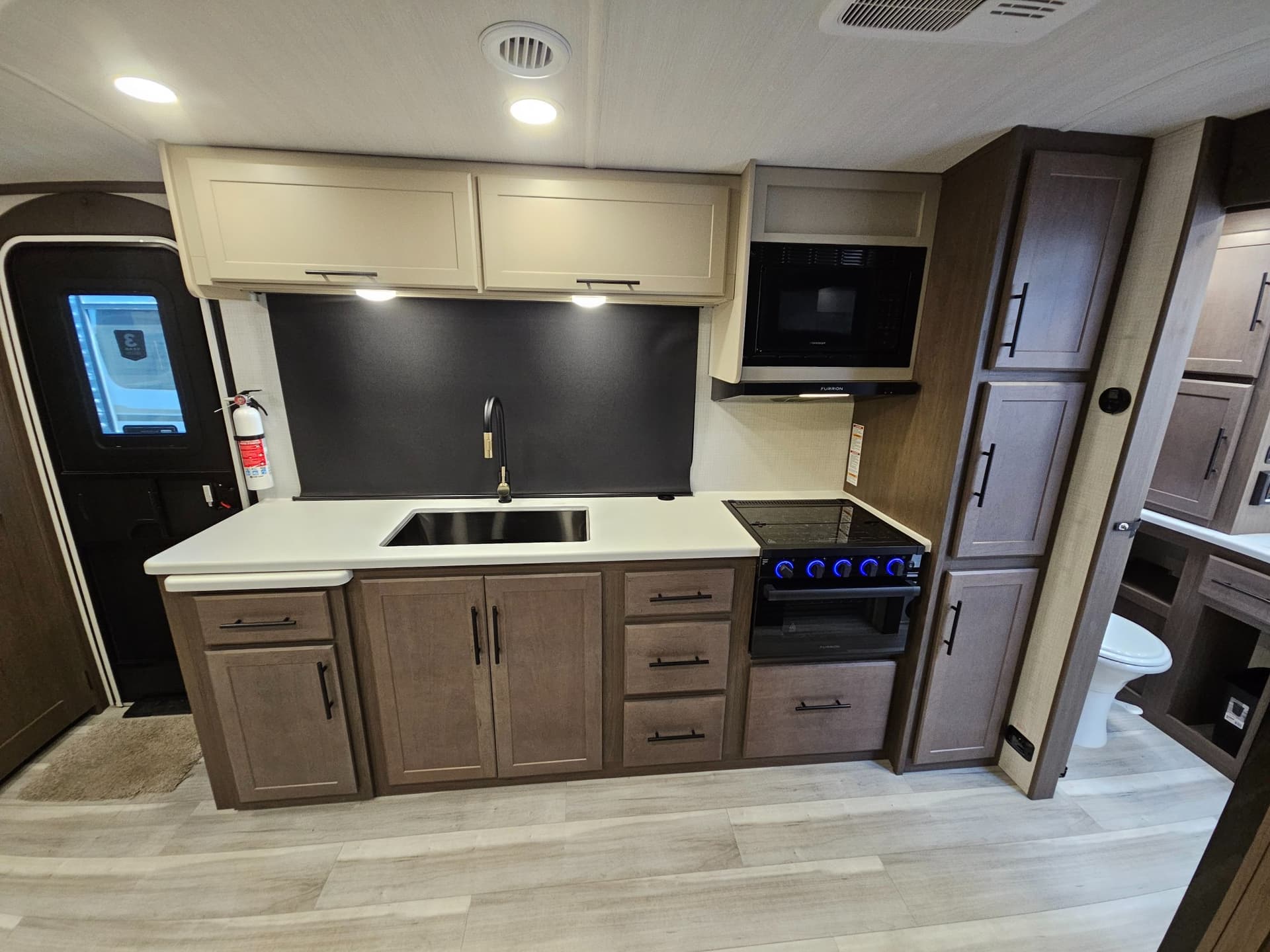 2026 Keystone RV 2026 Keystone RV Cougar - thumbnail 9