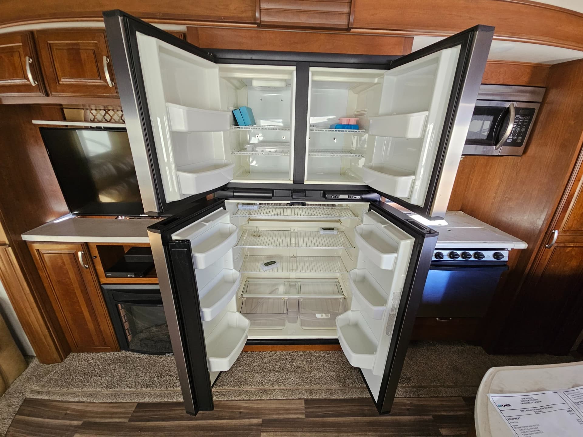 2017 Forest River 2017 Forest River Cardinal - thumbnail 12