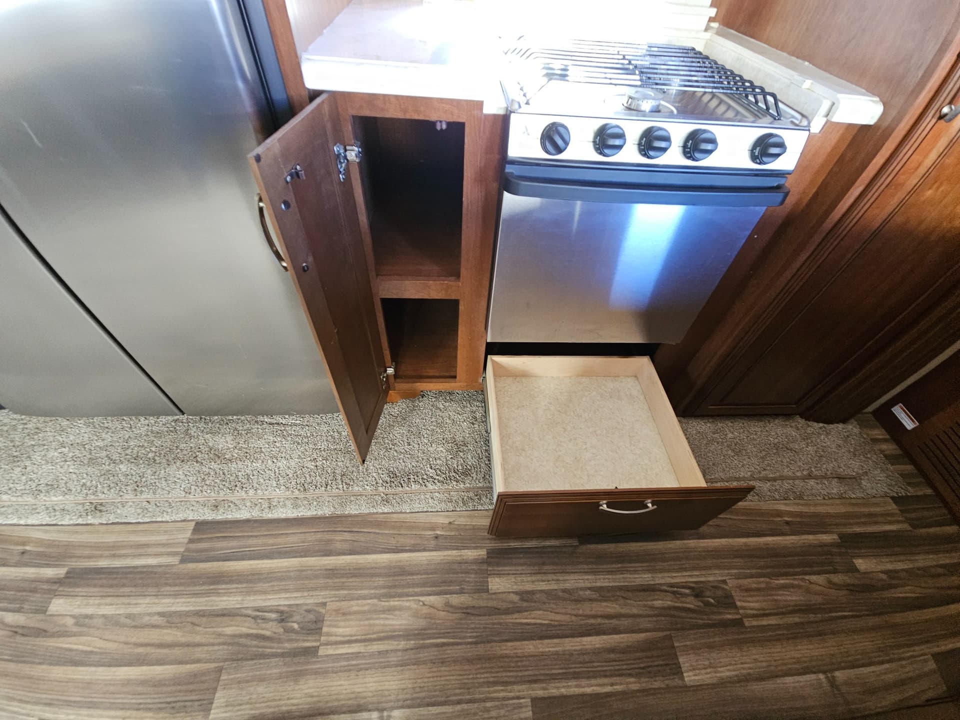 2017 Forest River 2017 Forest River Cardinal - thumbnail 16