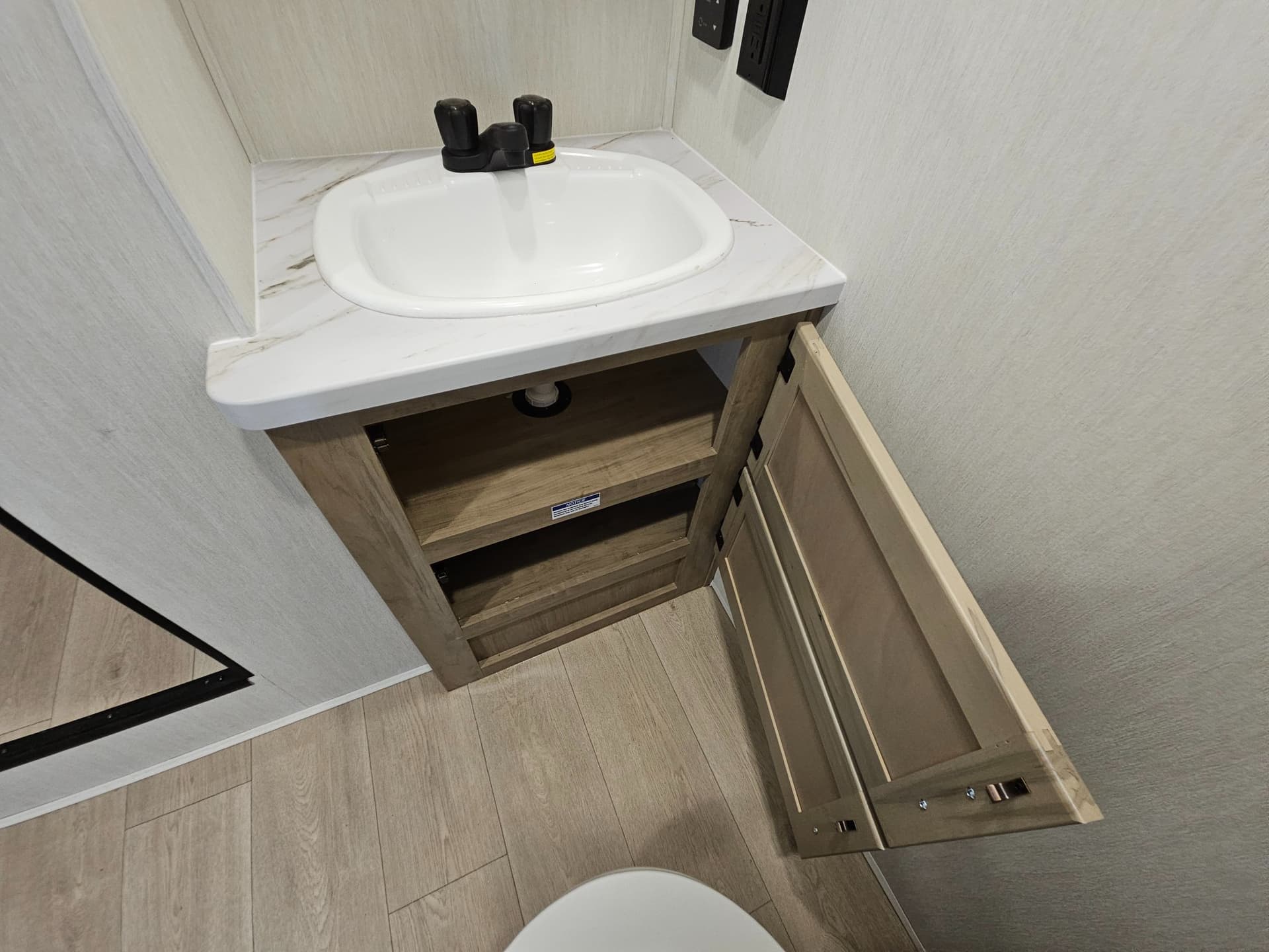 2026 Forest River 2026 Forest River Cherokee Timberwolf - thumbnail 31