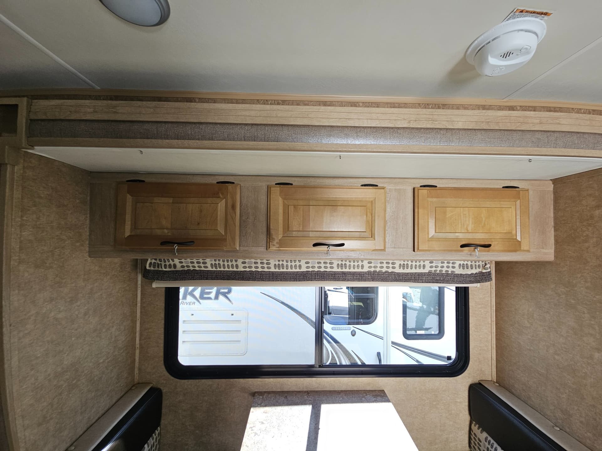 2016 Coachmen 2016 Coachmen Prism - thumbnail 8