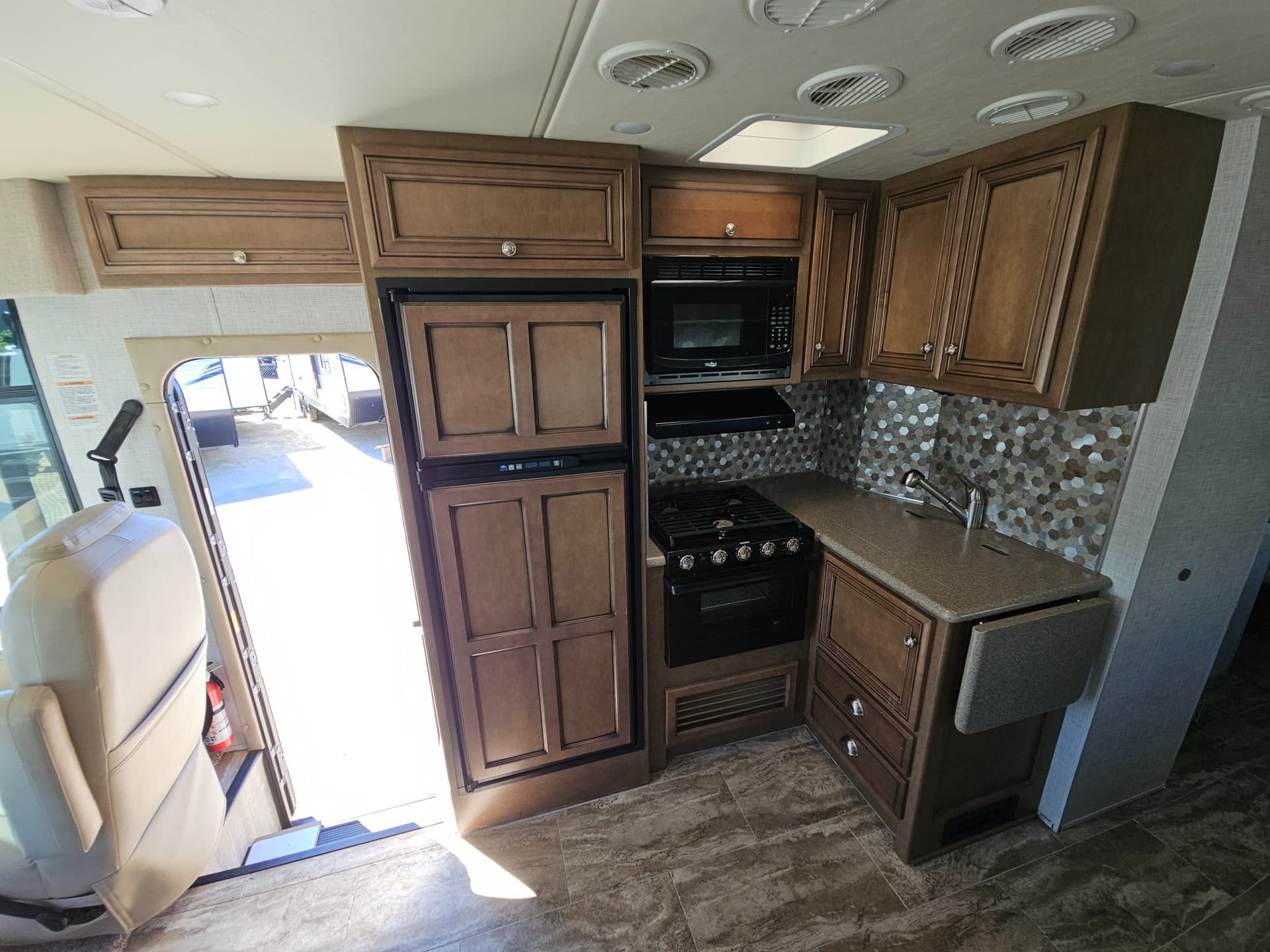 2021 Newmar 2021 Newmar Bay Star Sport - thumbnail 12