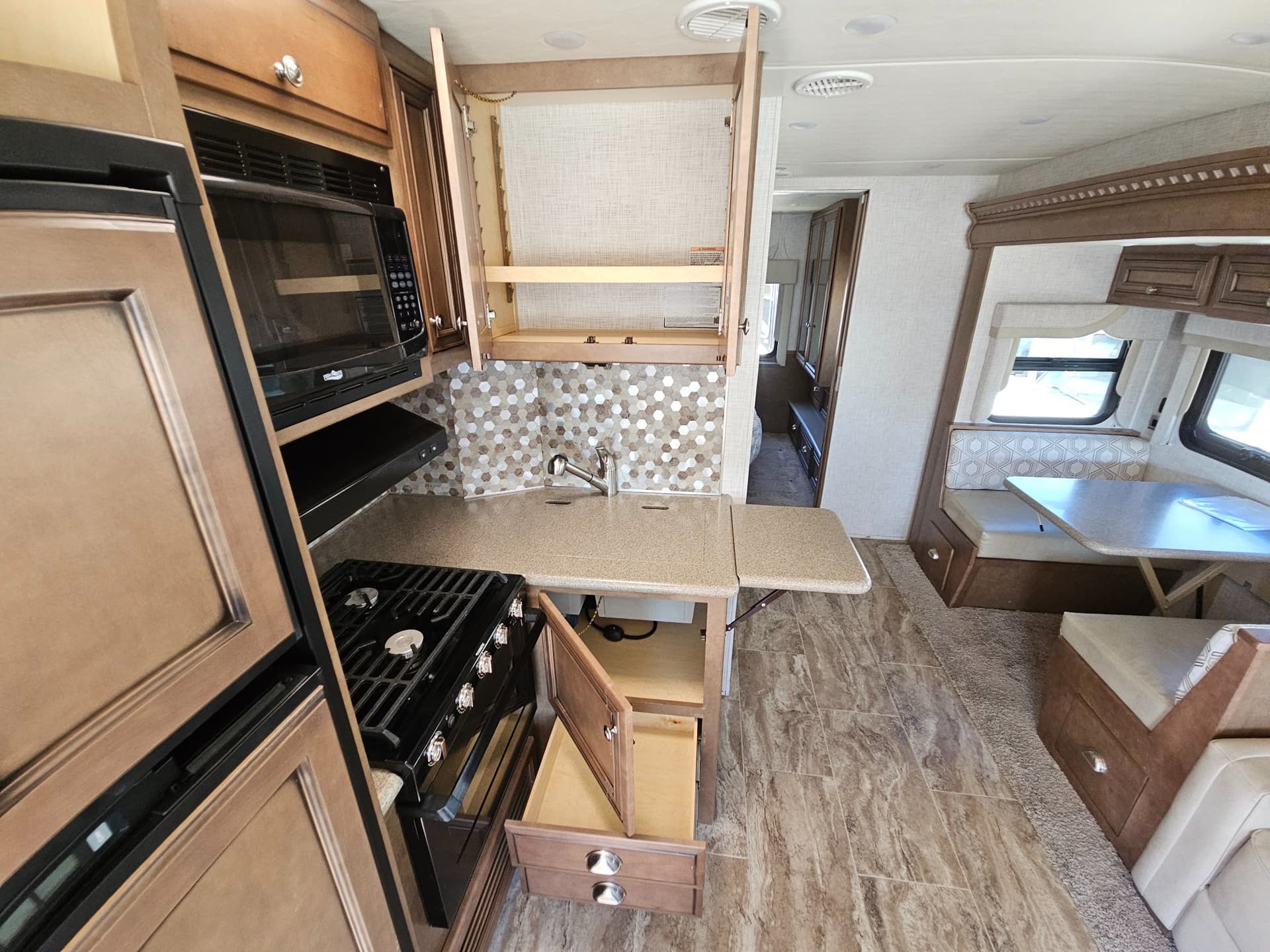 2021 Newmar 2021 Newmar Bay Star Sport - thumbnail 18