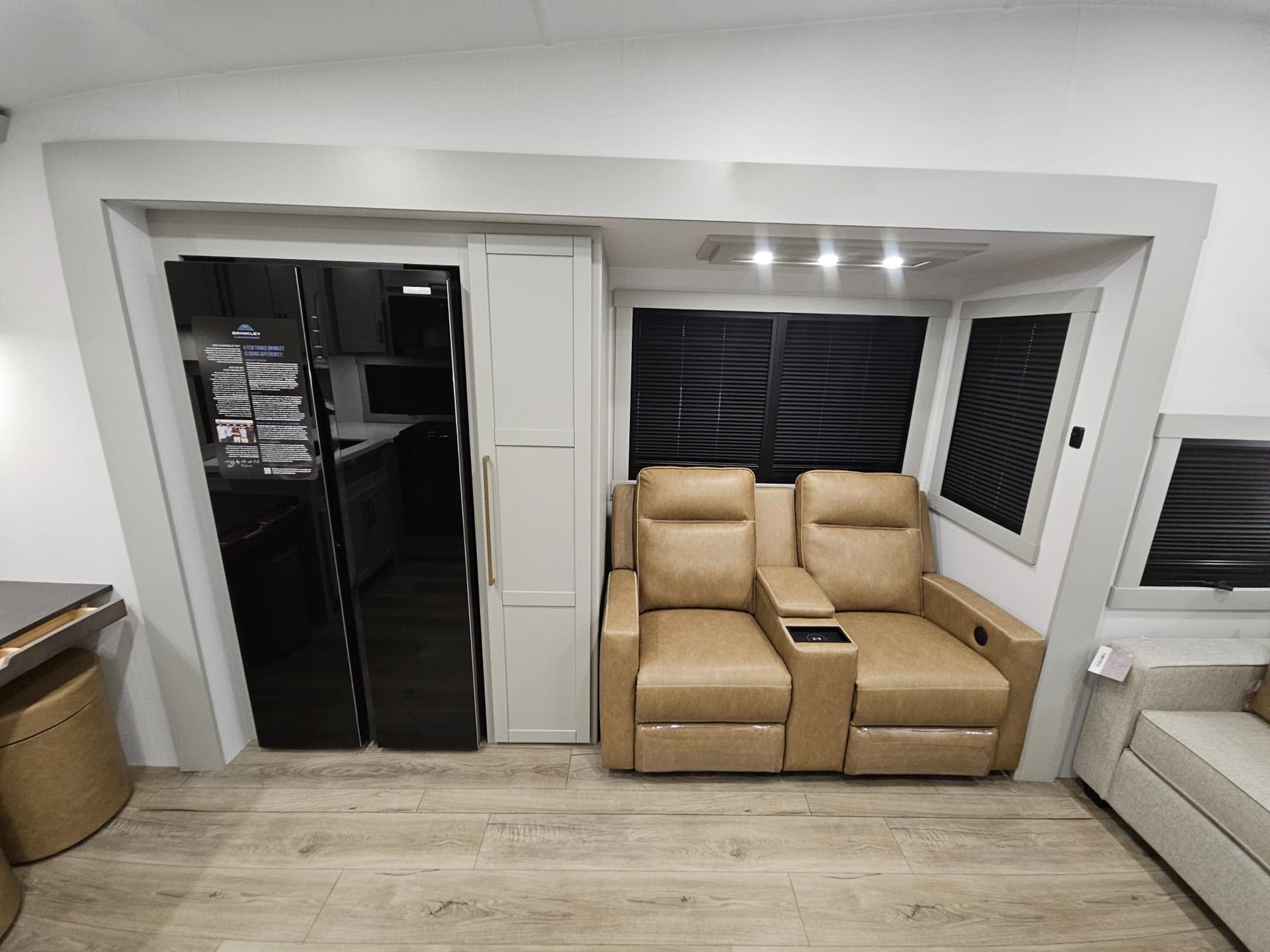 2026 Brinkley RV 2026 Brinkley RV Model Z - thumbnail 18