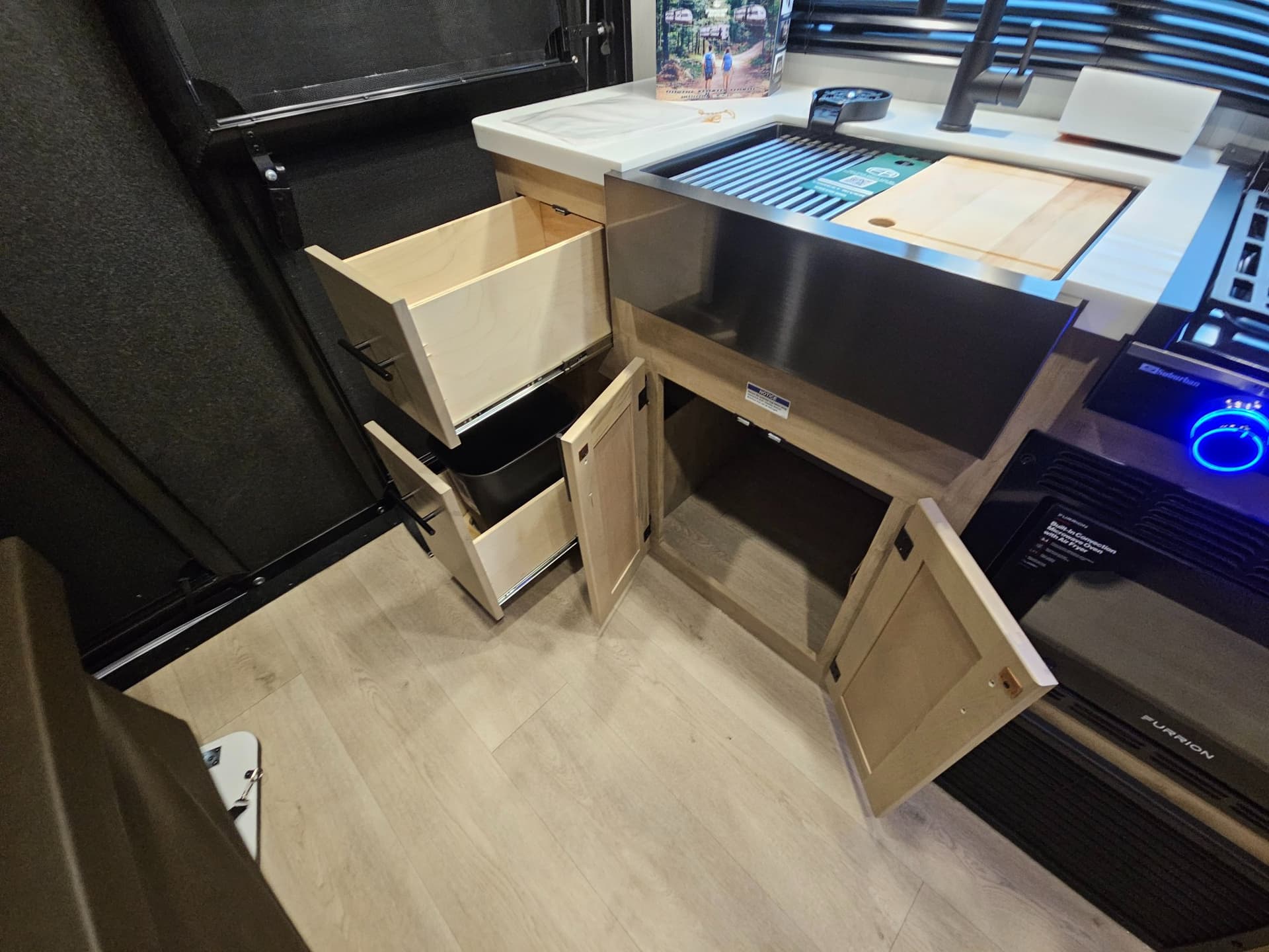 2026 Forest River 2026 Forest River Cherokee Grey Wolf Black Label Toy Hauler - thumbnail 14