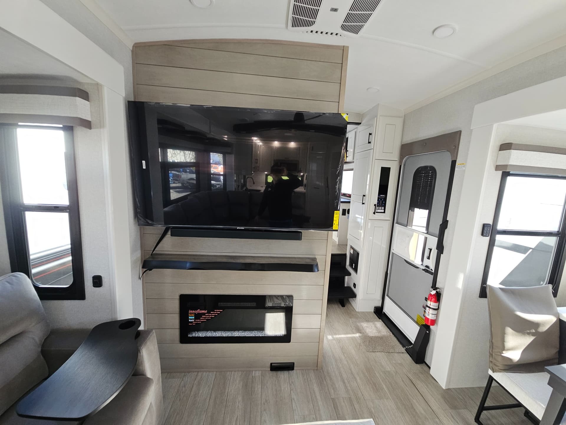 2026 Jayco 2026 Jayco Pinnacle - thumbnail 24
