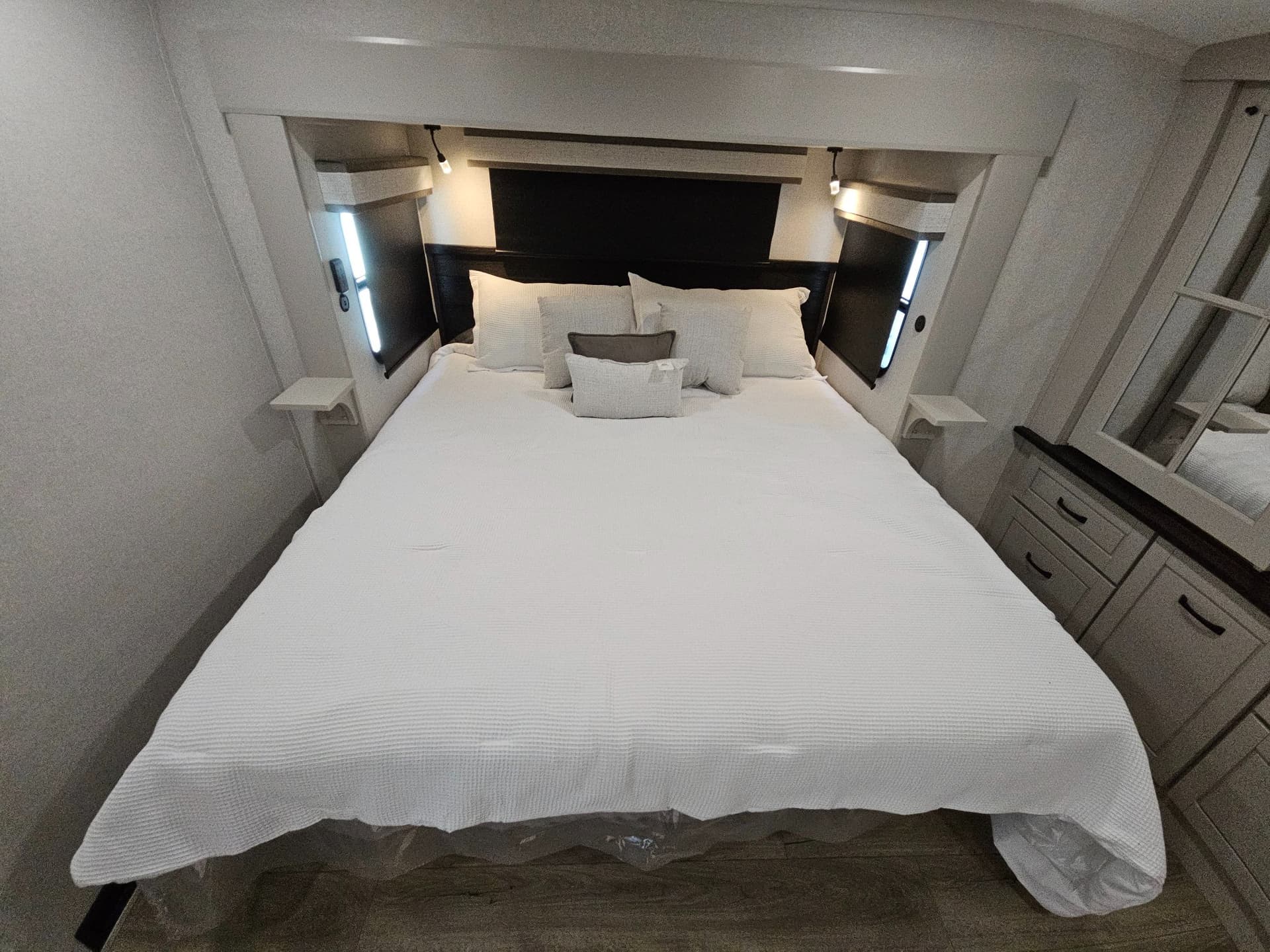 2026 Jayco 2026 Jayco North Point - thumbnail 25