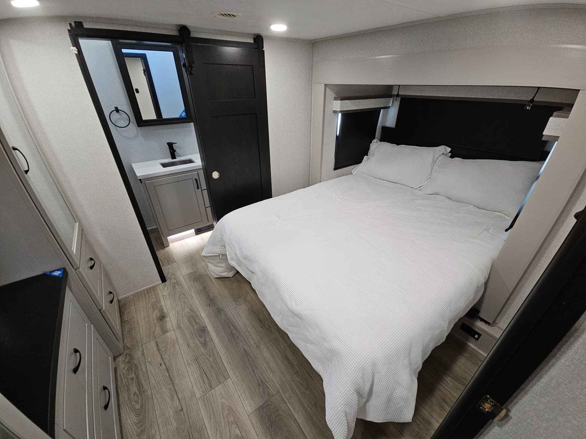 2026 Jayco 2026 Jayco North Point - thumbnail 30