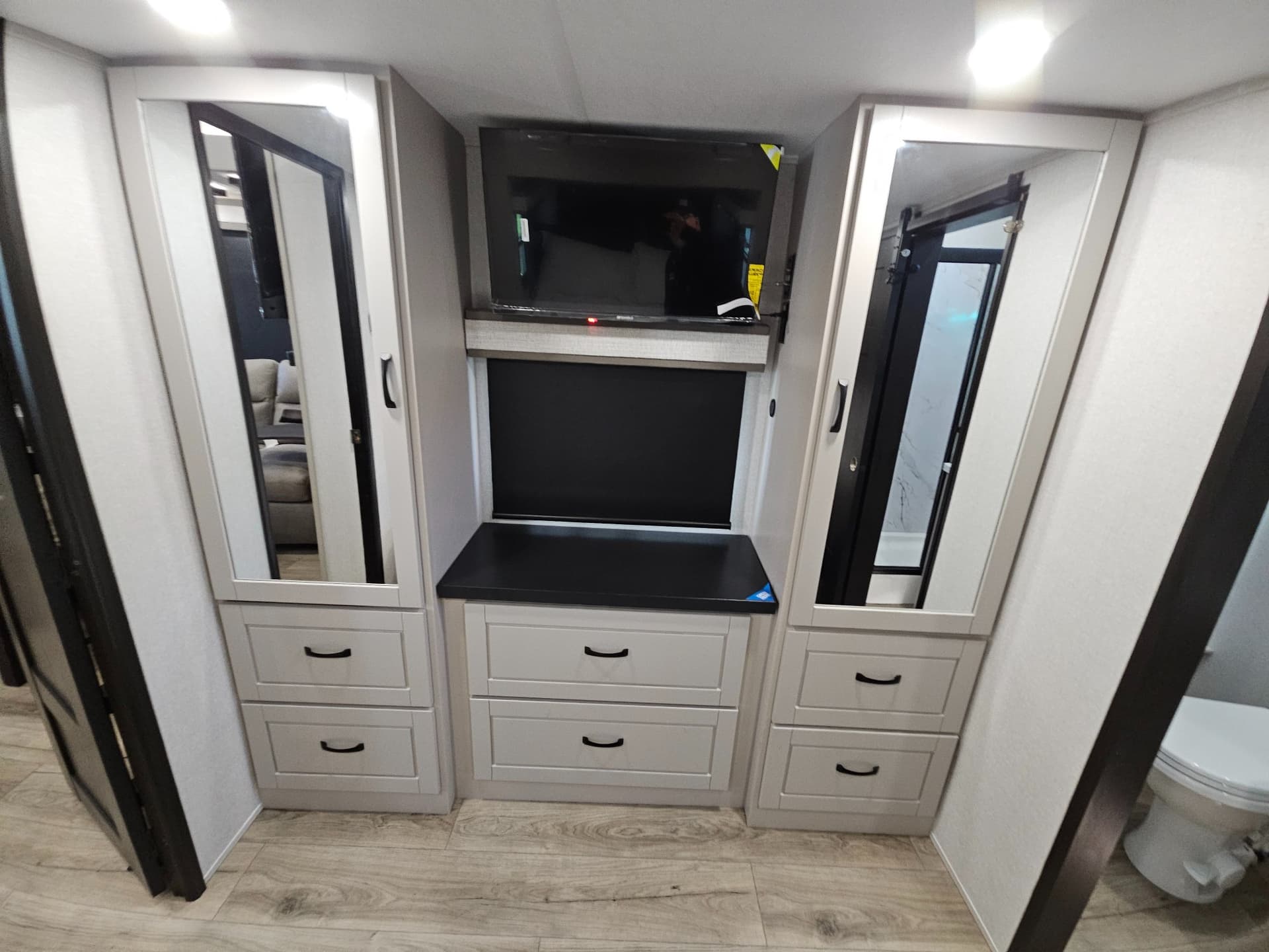 2026 Jayco 2026 Jayco North Point - thumbnail 32