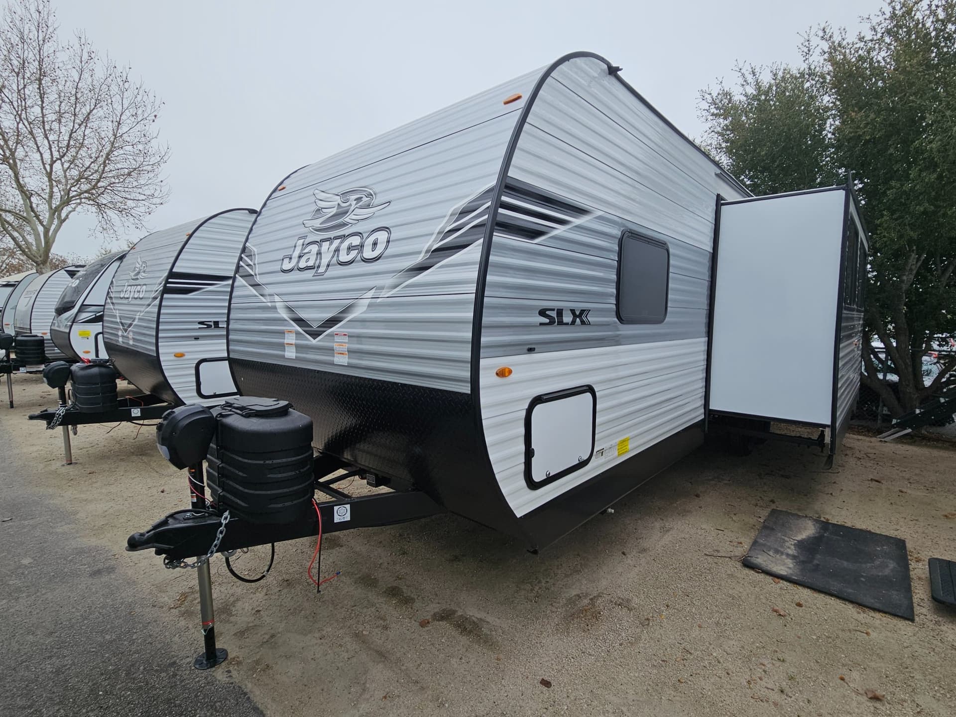 2026 Jayco 2026 Jayco Jay Flight SLX - thumbnail 4