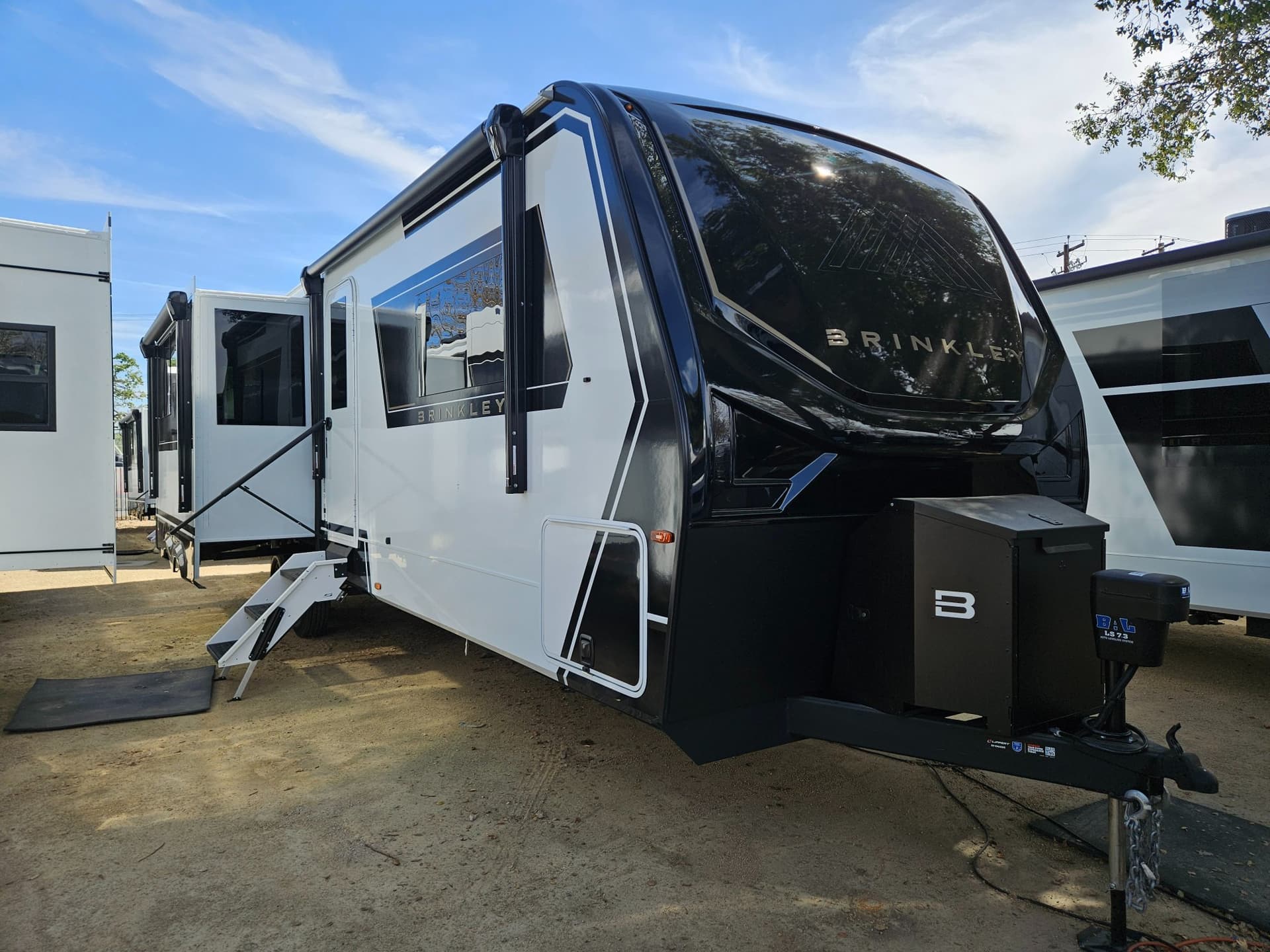 2026 Brinkley RV Model Z 315 AIR