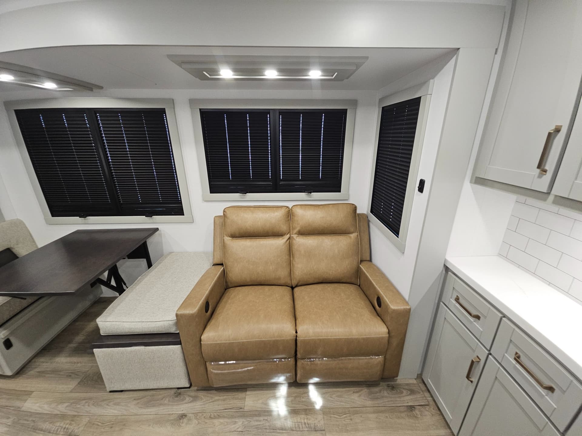 2026 Brinkley RV 2026 Brinkley RV Model Z - thumbnail 9