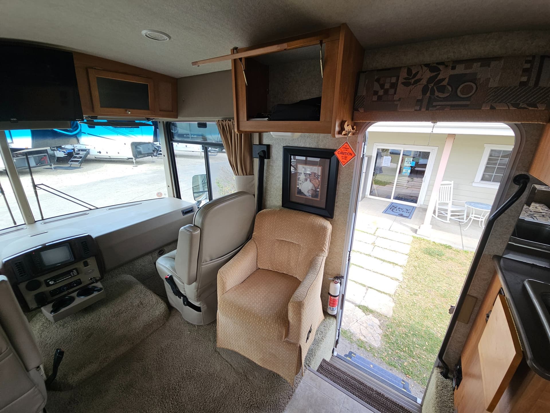 2009 Winnebago 2009 Winnebago Vista - thumbnail 28