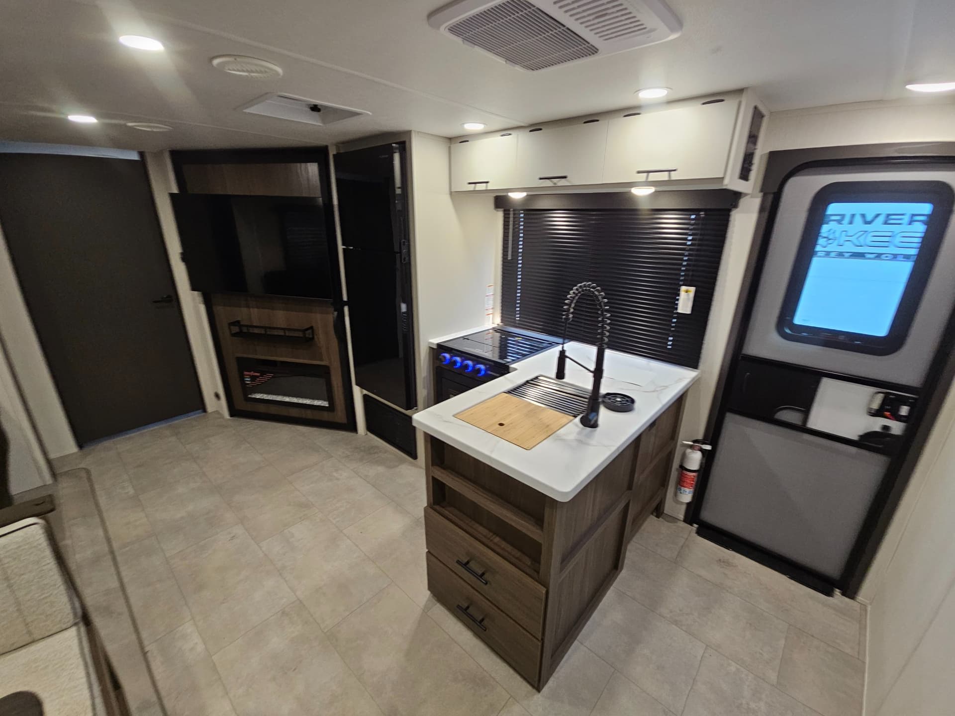 2026 Prime Time RV 2026 Prime Time RV Tracer - thumbnail 10