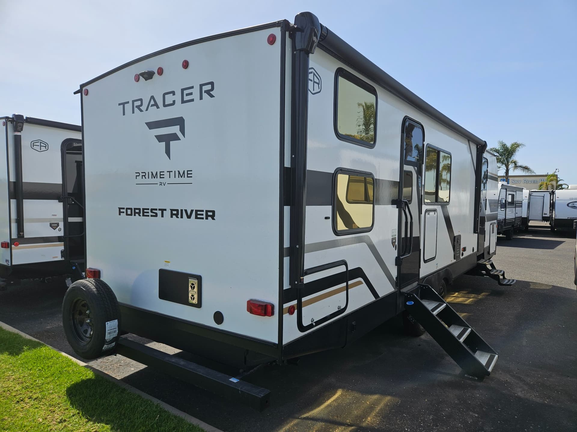 2026 FOREST RIVER 2026 FOREST RIVER TRACER - thumbnail 2