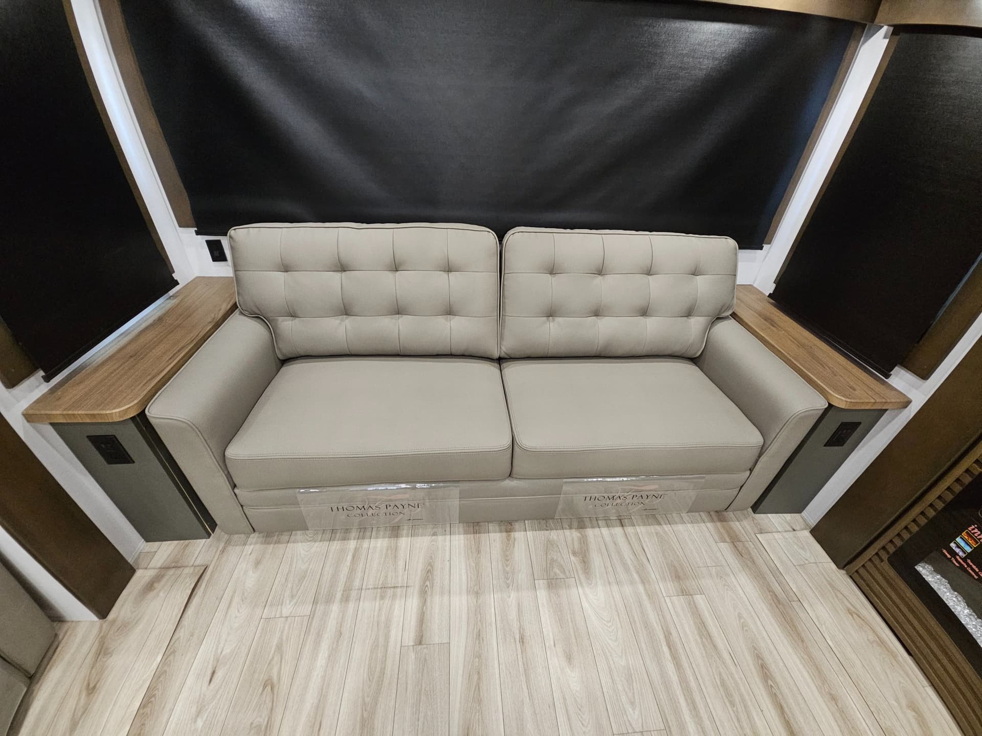 2026 Keystone RV 2026 Keystone RV Montana High Country - thumbnail 11