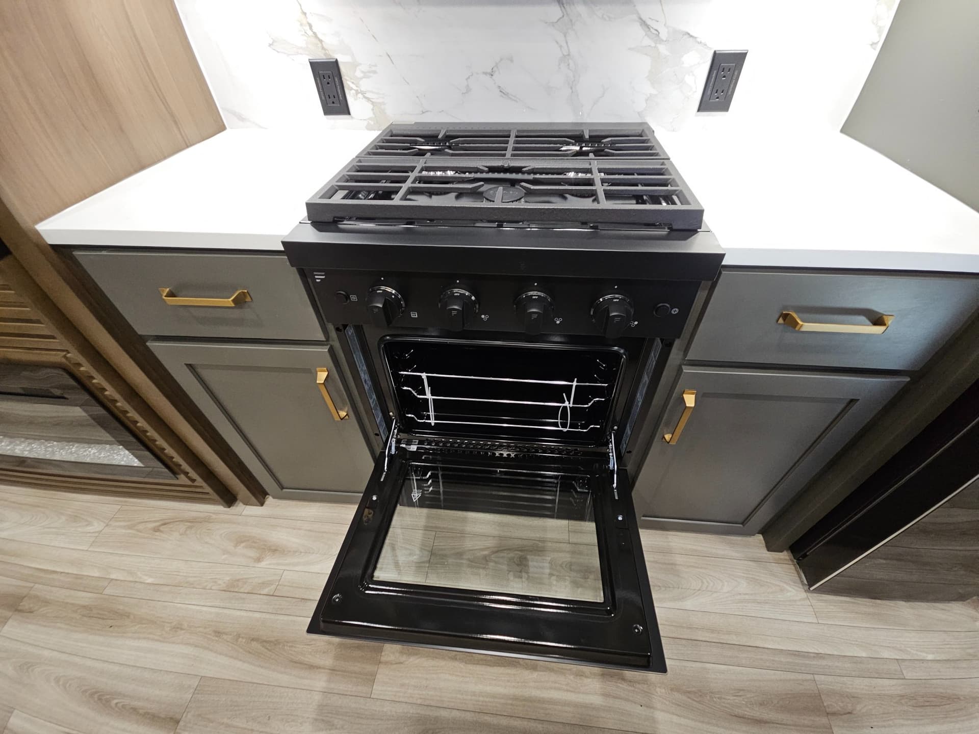 2026 Keystone RV 2026 Keystone RV Montana High Country - thumbnail 22