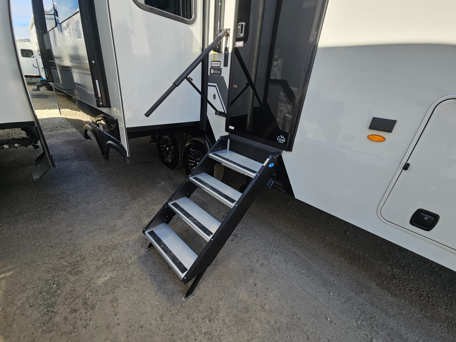 2026 Keystone RV 2026 Keystone RV Montana High Country - thumbnail 47