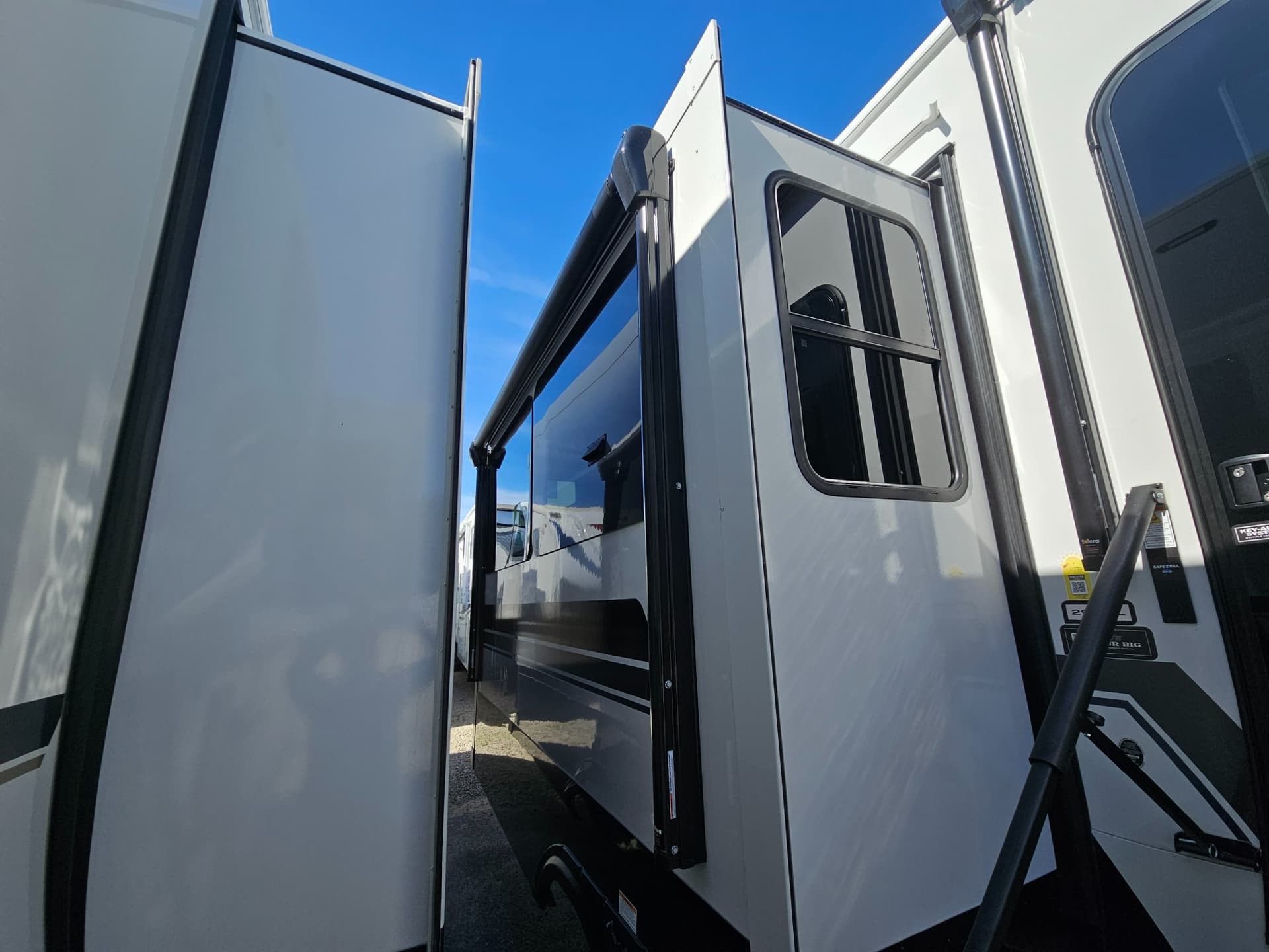 2026 Keystone RV 2026 Keystone RV Montana High Country - thumbnail 49