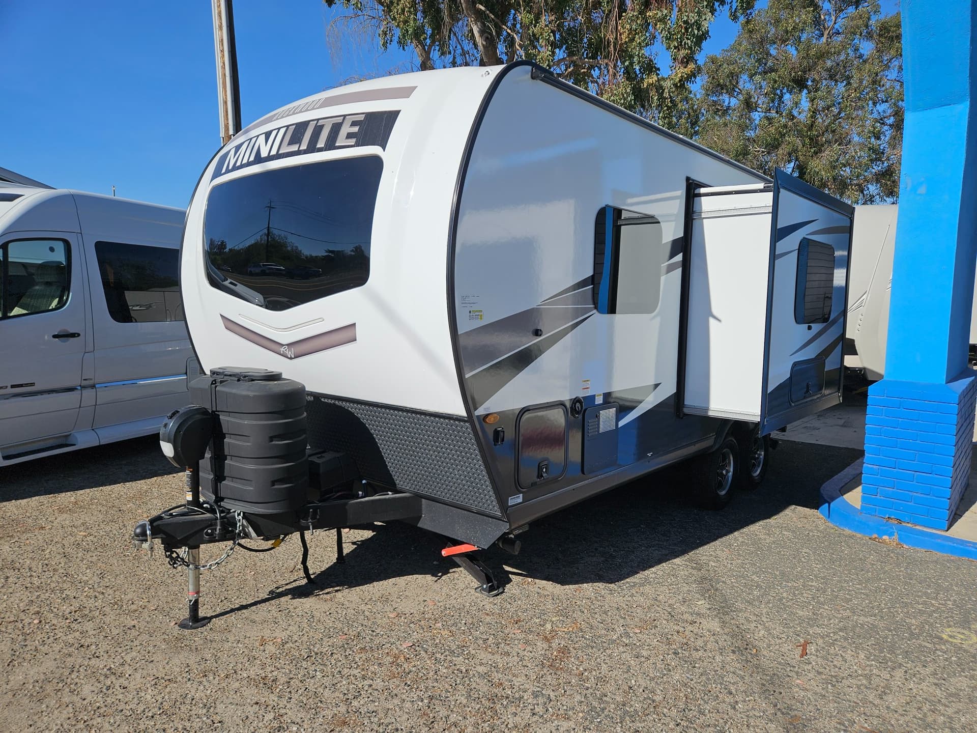 2025 Rockwood 2025 Rockwood Mini Lite - thumbnail 4