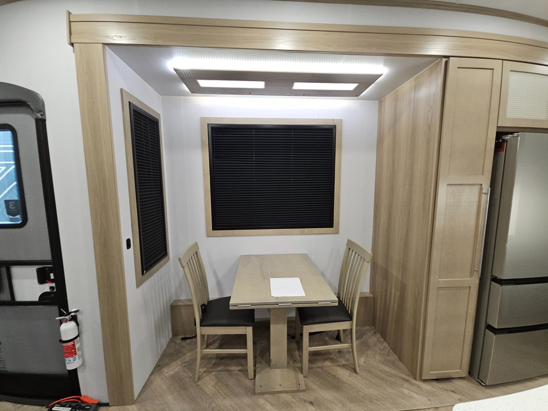 2026 Keystone RV 2026 Keystone RV Raptor - thumbnail 7