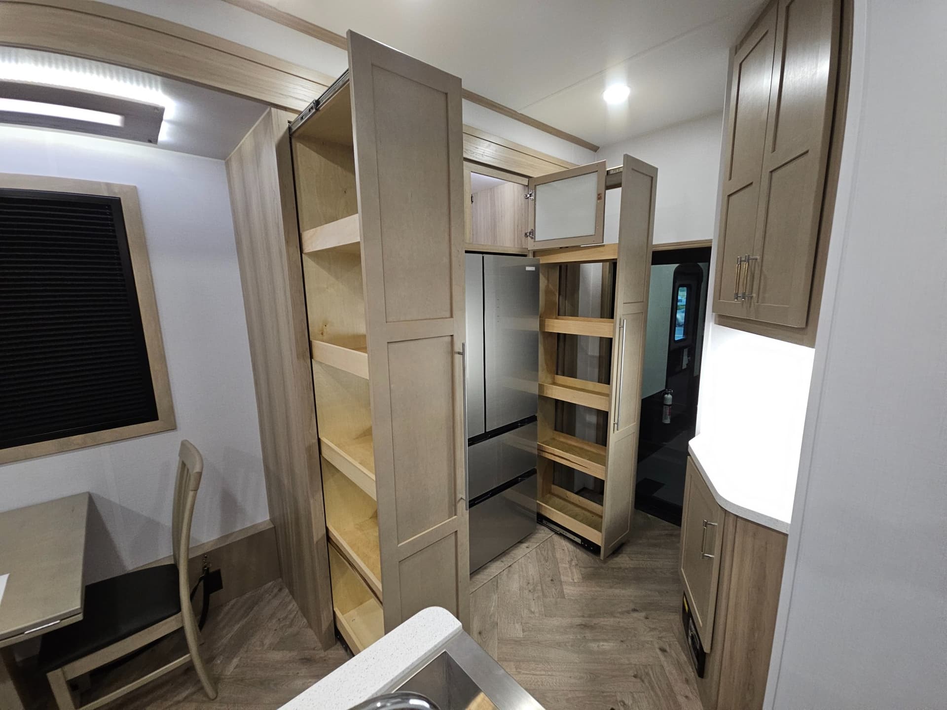 2026 Keystone RV 2026 Keystone RV Raptor - thumbnail 10