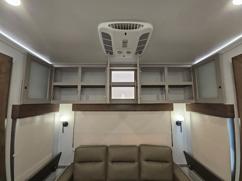 2025 Alliance RV 2025 Alliance RV Paradigm - thumbnail 18